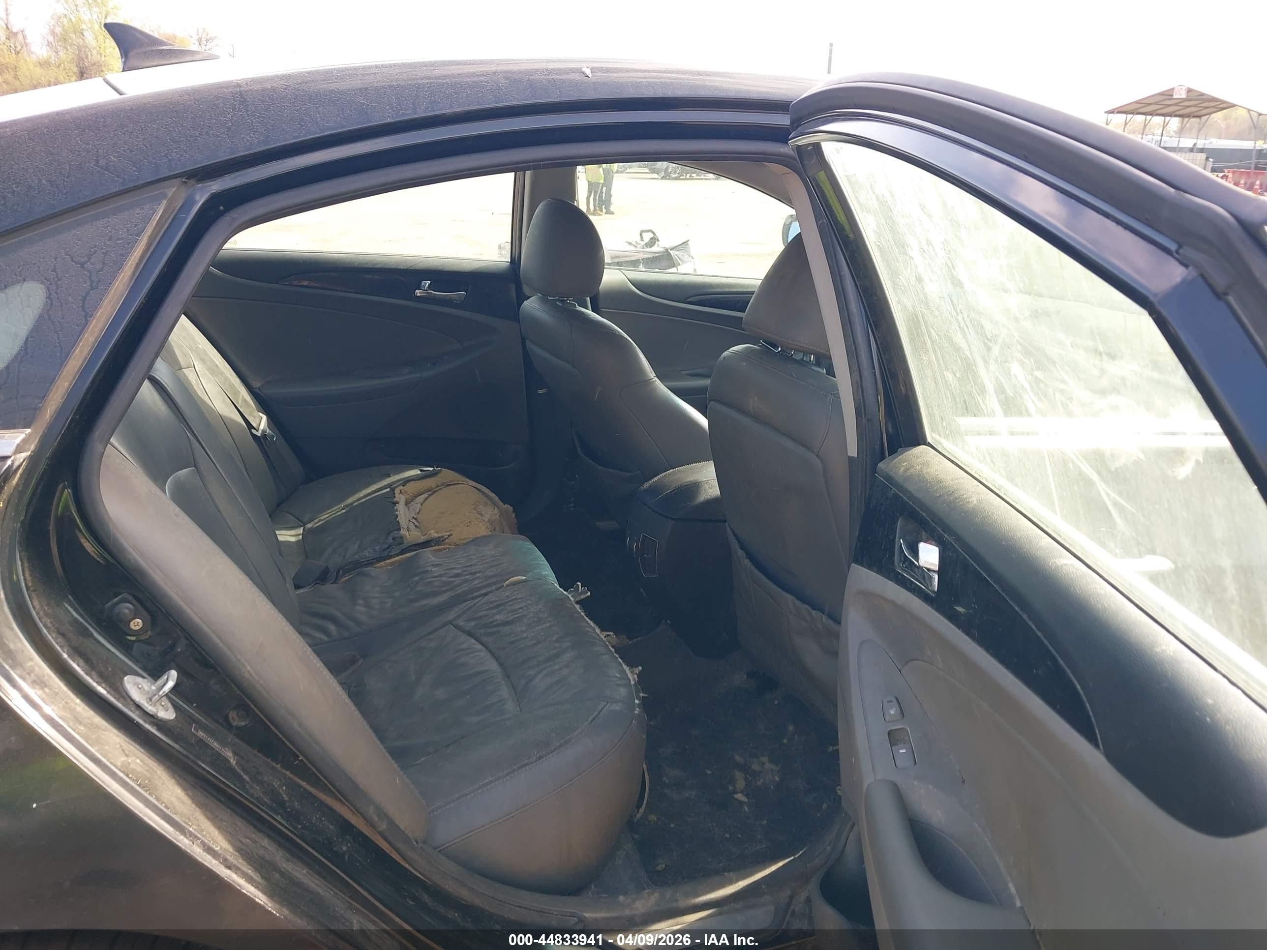 HYUNDAI SONATA image 8