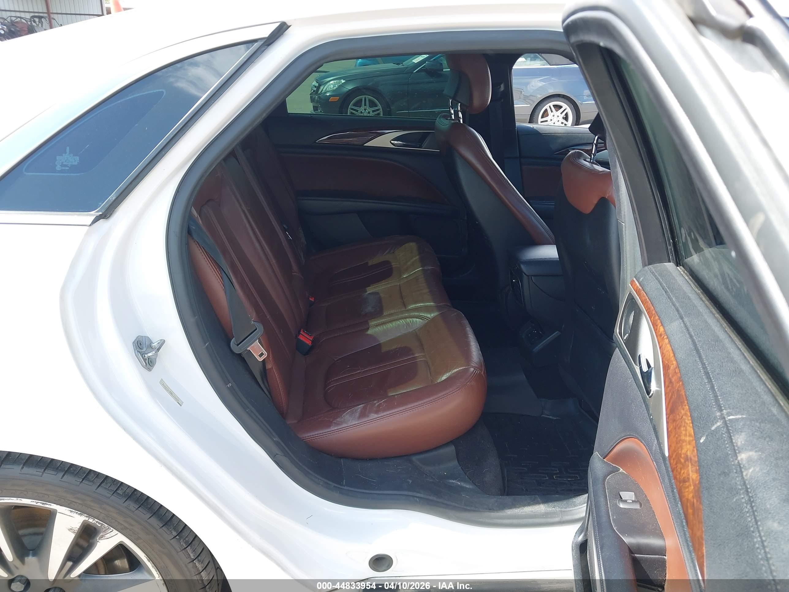LINCOLN MKZ image 8