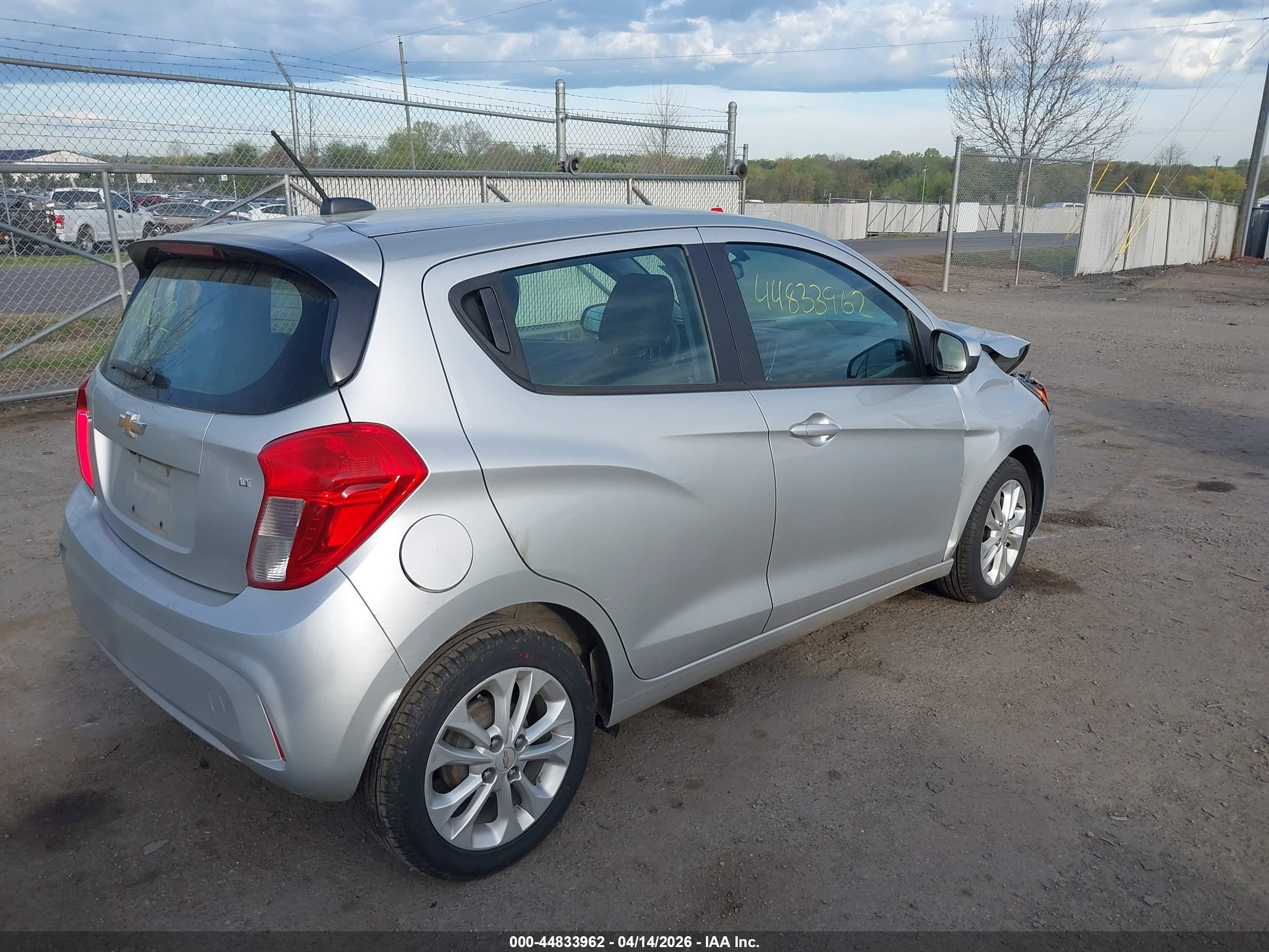 CHEVROLET SPARK image 4