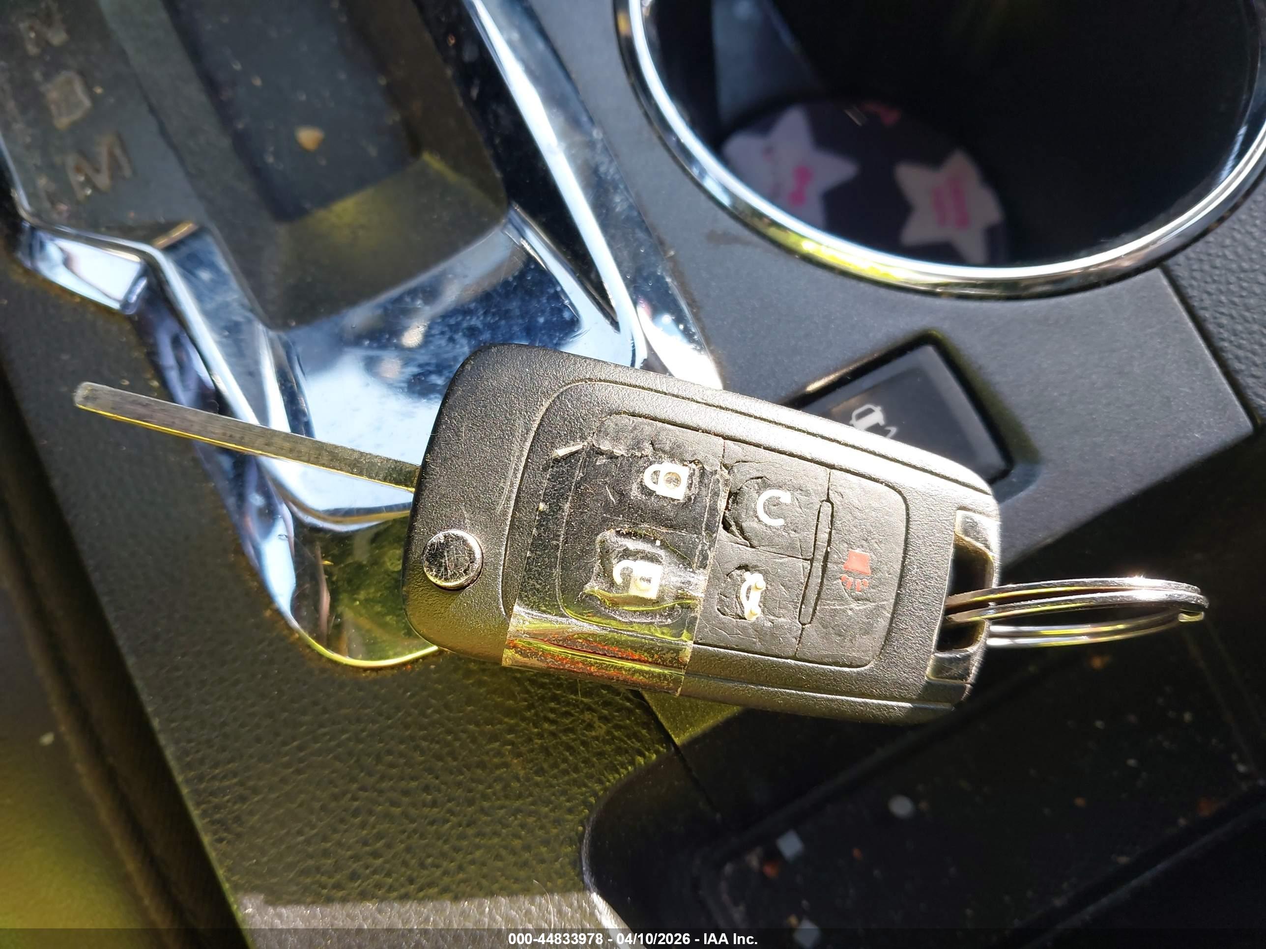 GMC TERRAIN image 11