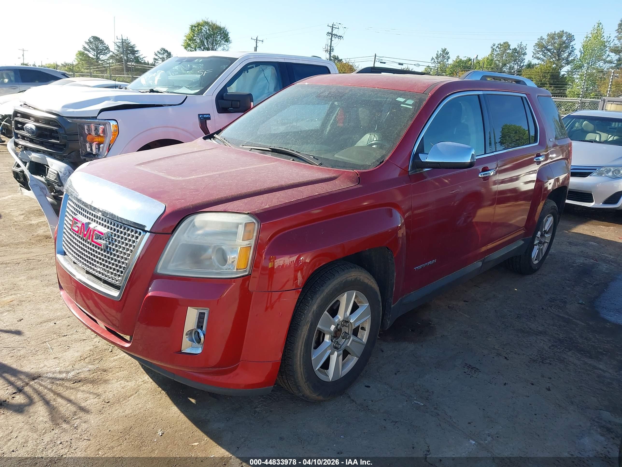 GMC TERRAIN image 2