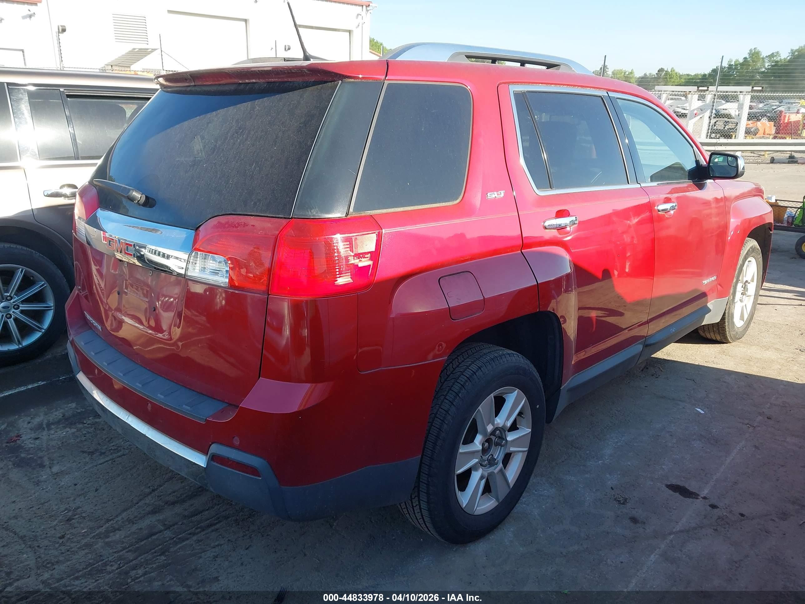 GMC TERRAIN image 4