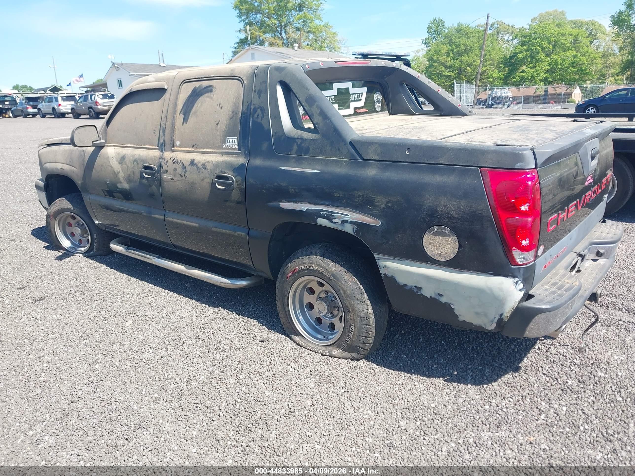 CHEVROLET AVALANCHE image 3