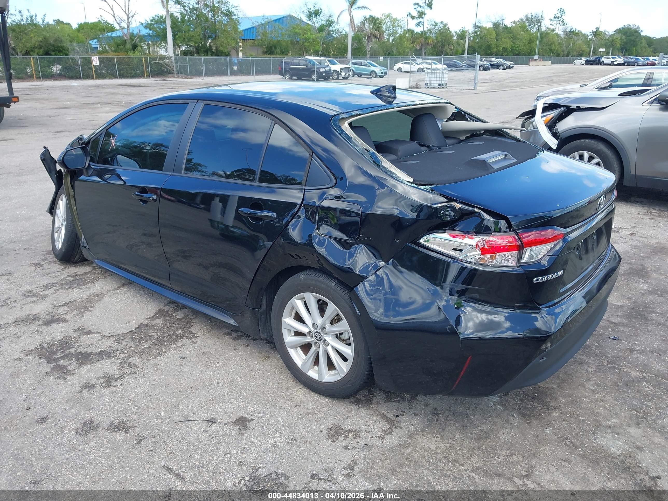 TOYOTA COROLLA image 3
