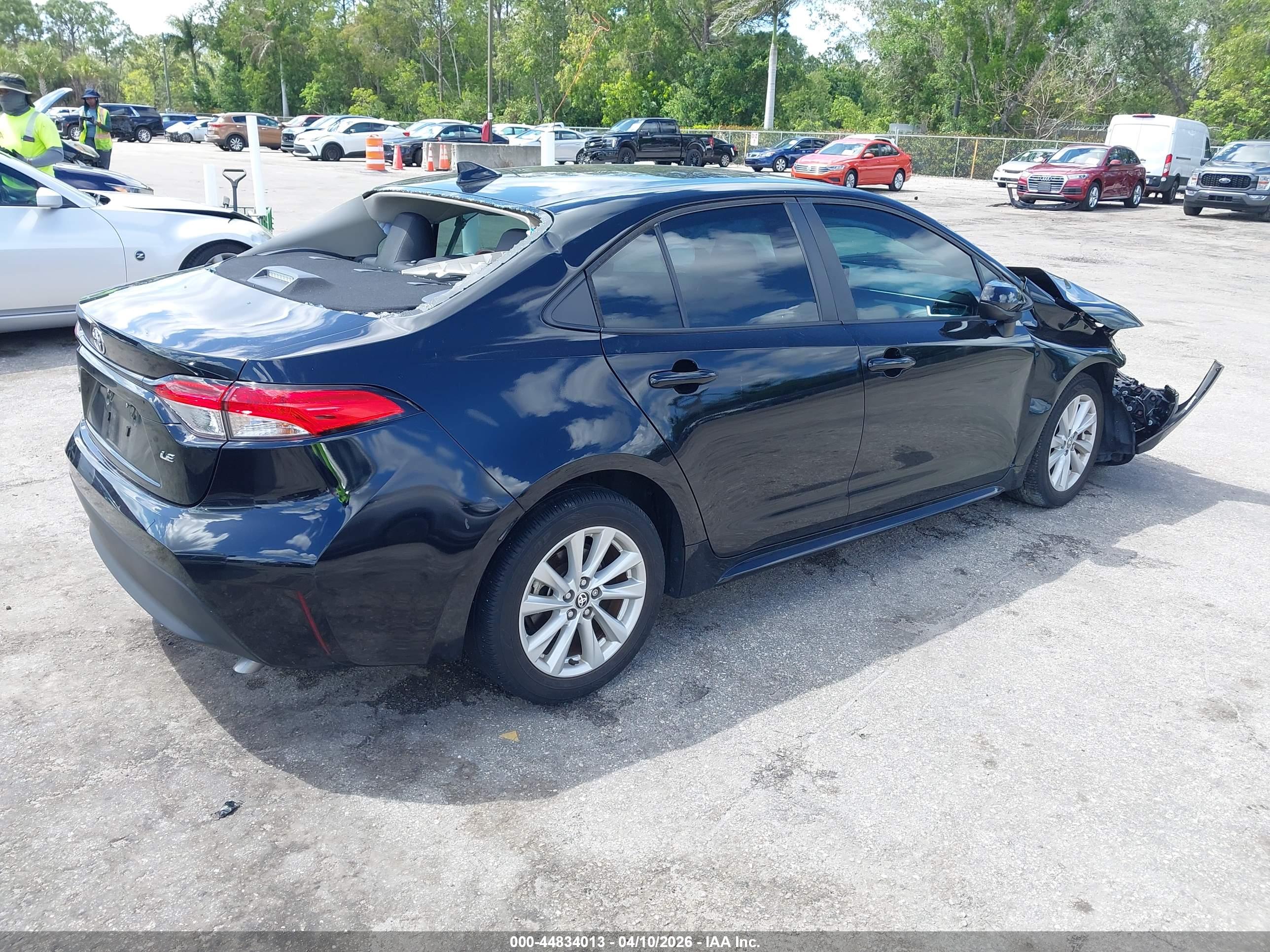 TOYOTA COROLLA image 4