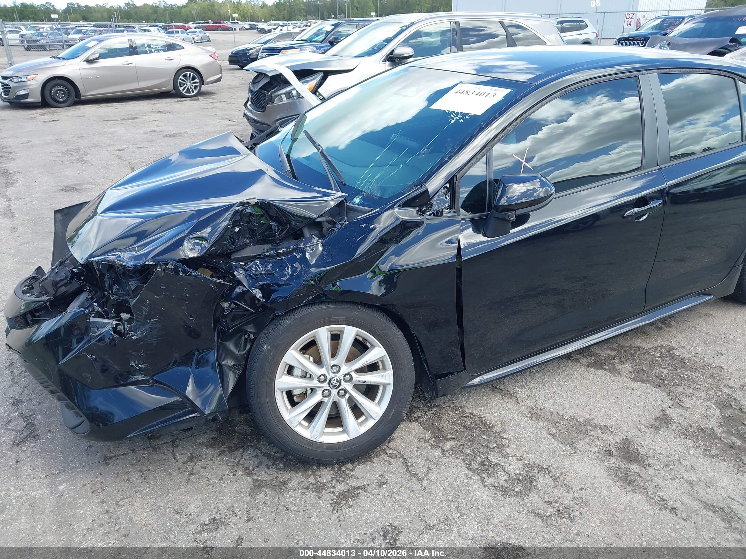 TOYOTA COROLLA image 6