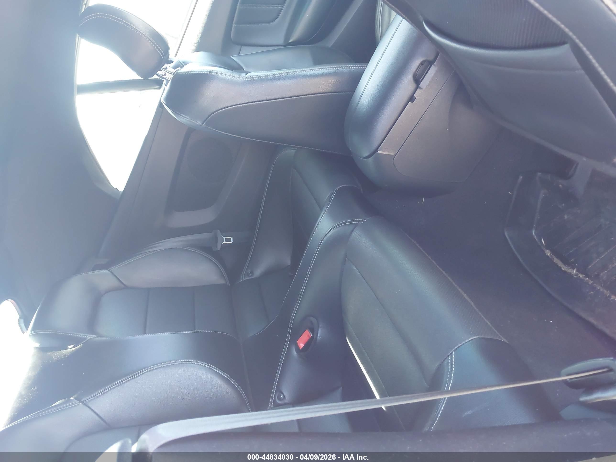 FORD MUSTANG image 8