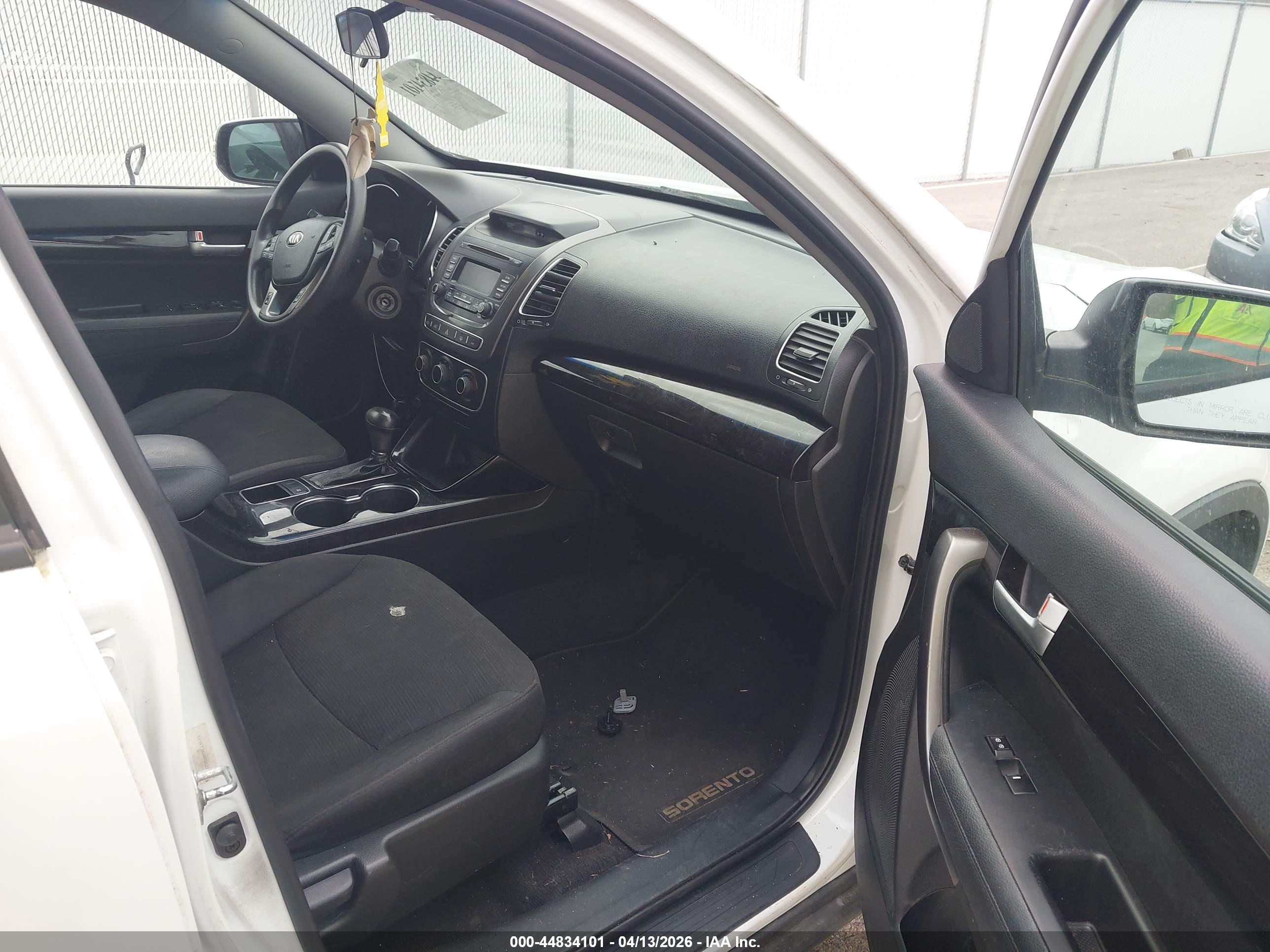 KIA SORENTO image 5