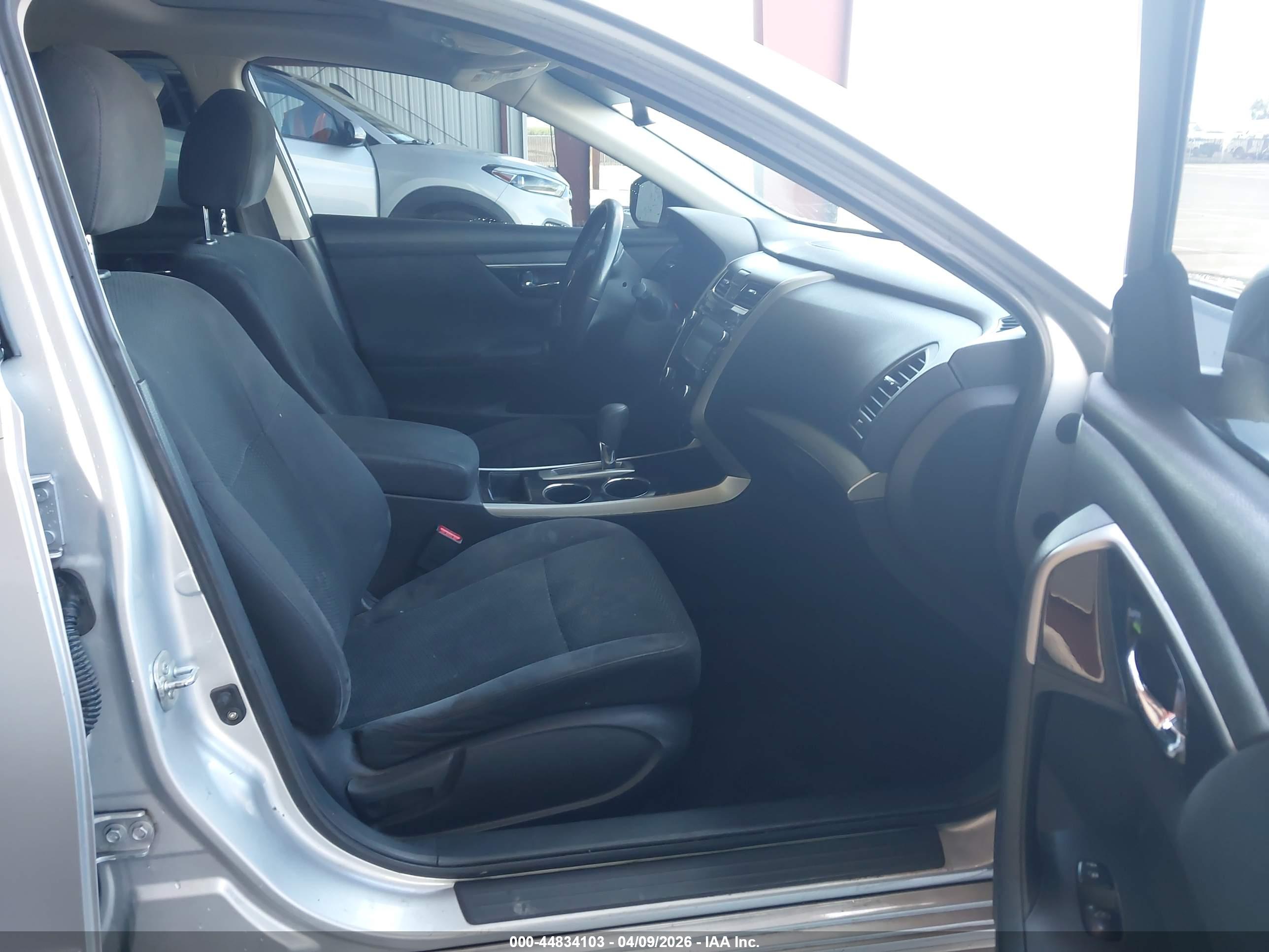 NISSAN ALTIMA image 5