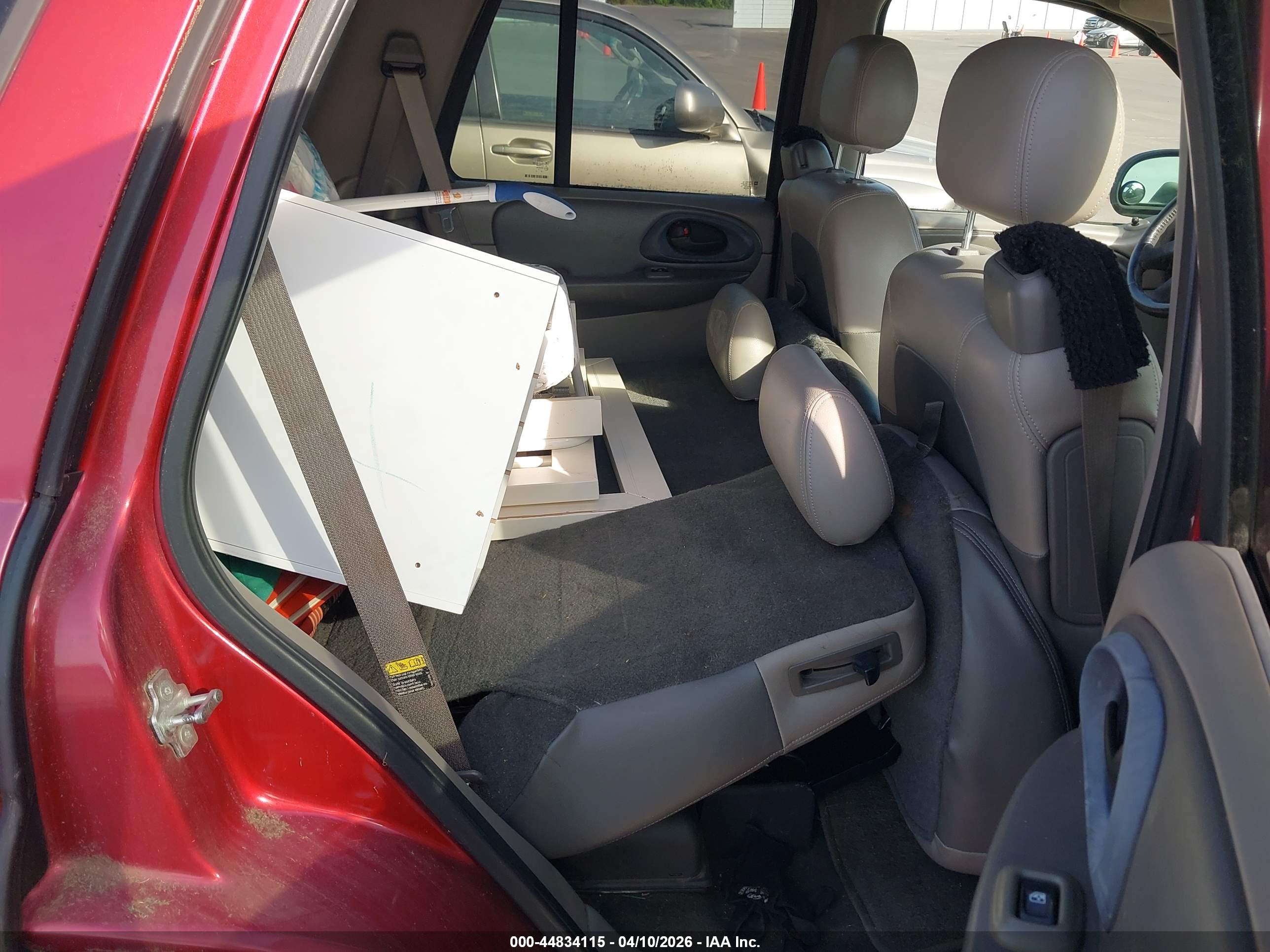 CHEVROLET TRAILBLAZER image 8