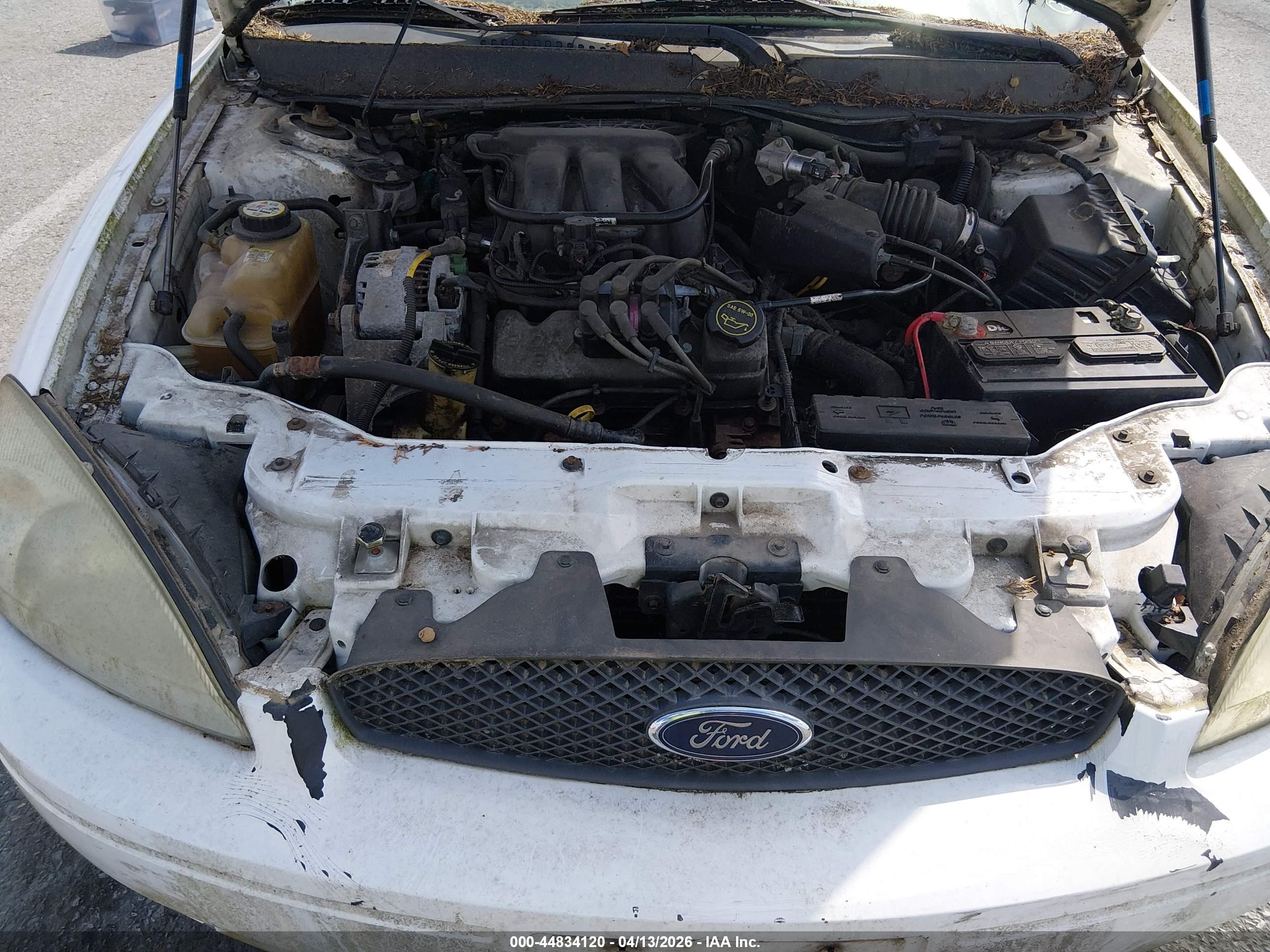 FORD TAURUS image 10