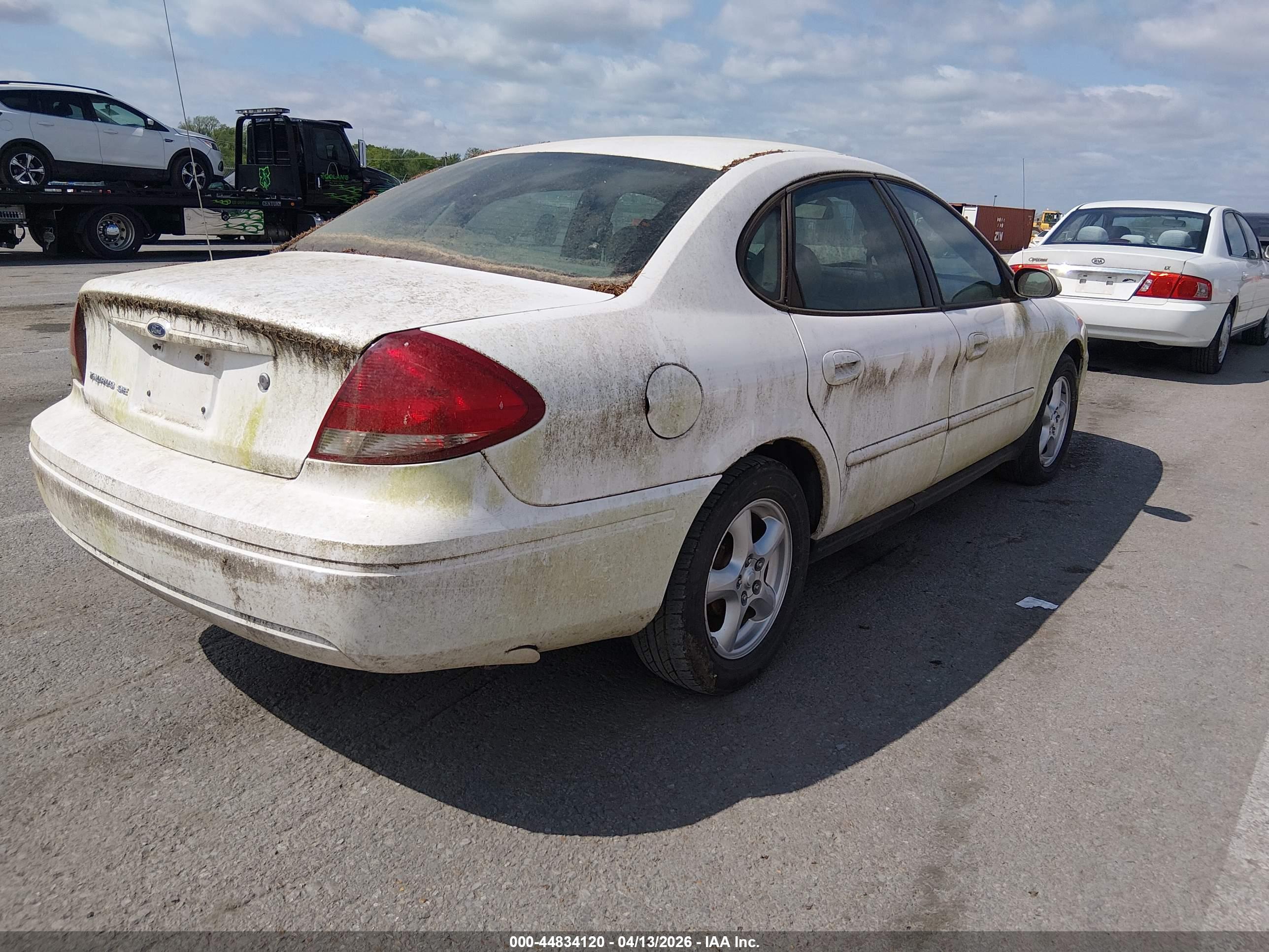 FORD TAURUS image 4