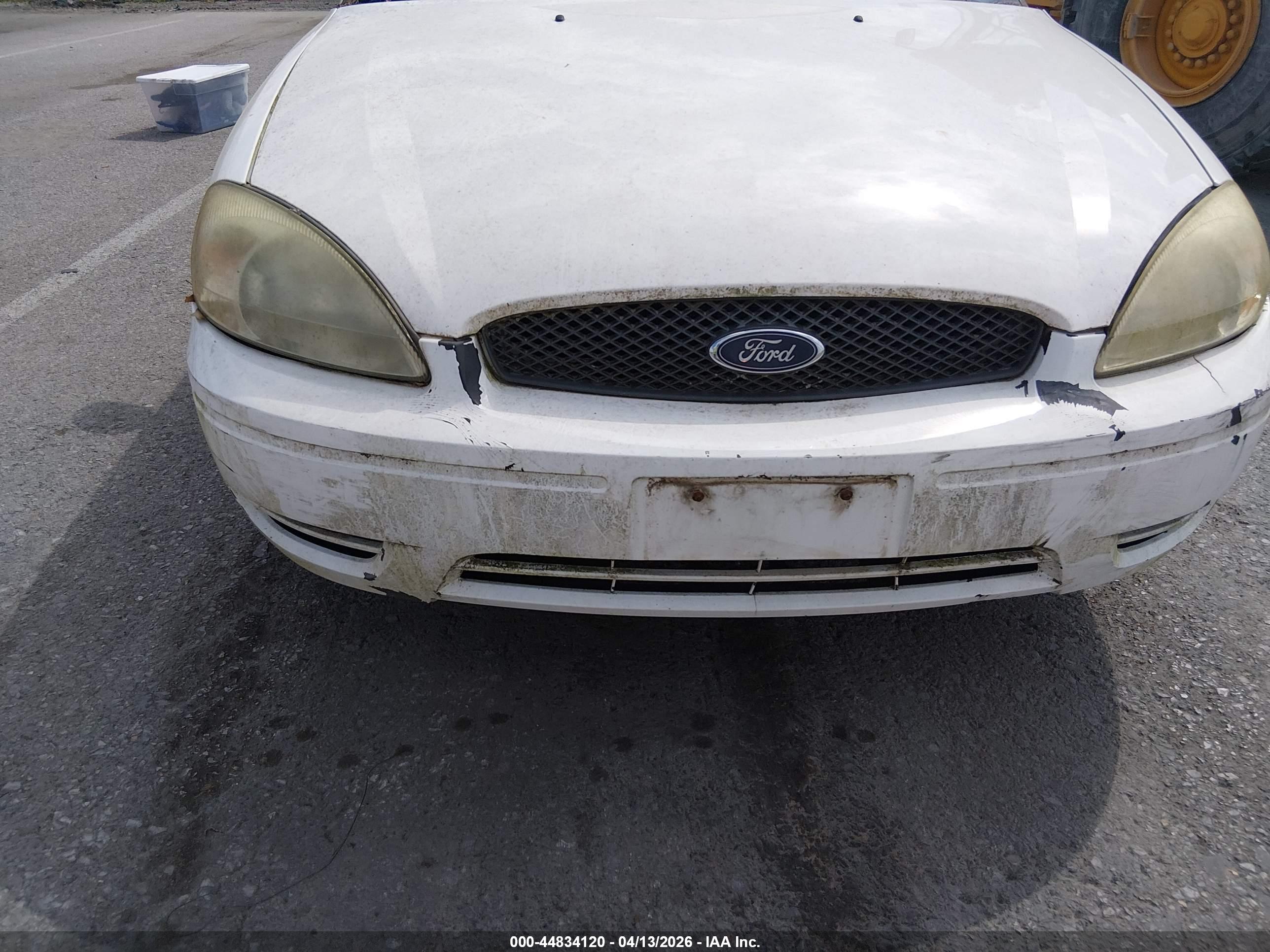 FORD TAURUS image 6