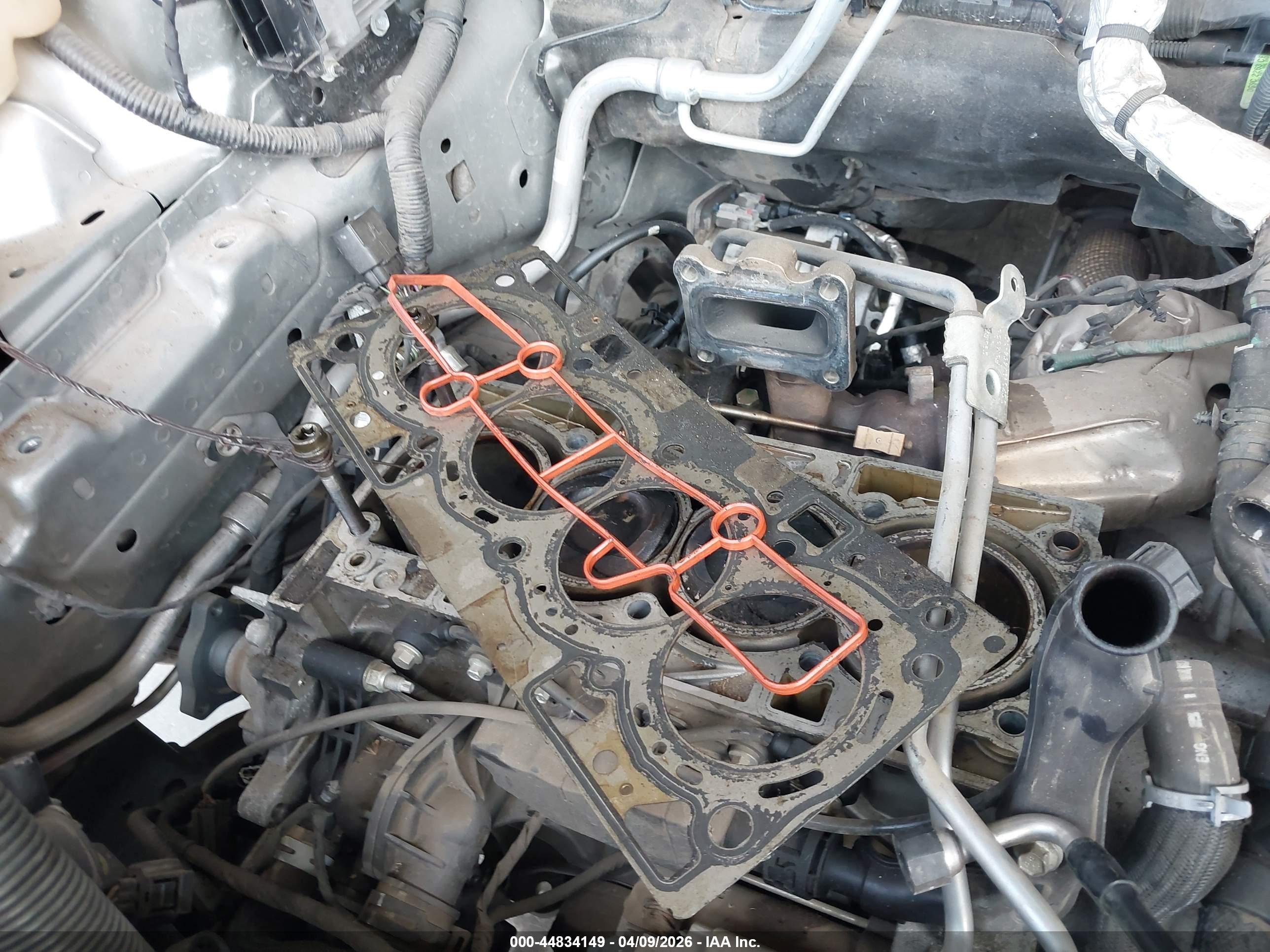 FORD FUSION image 6