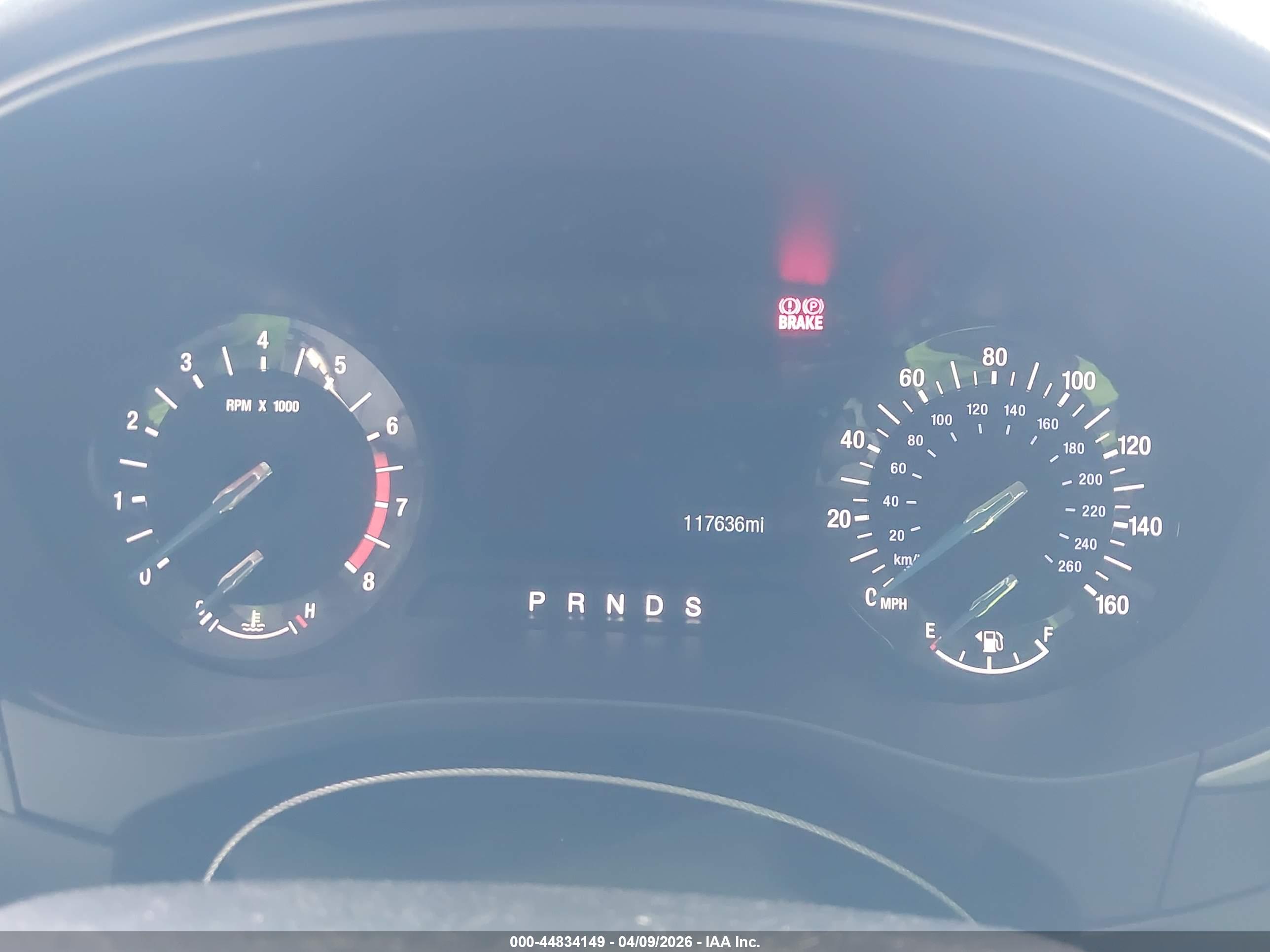 FORD FUSION image 7