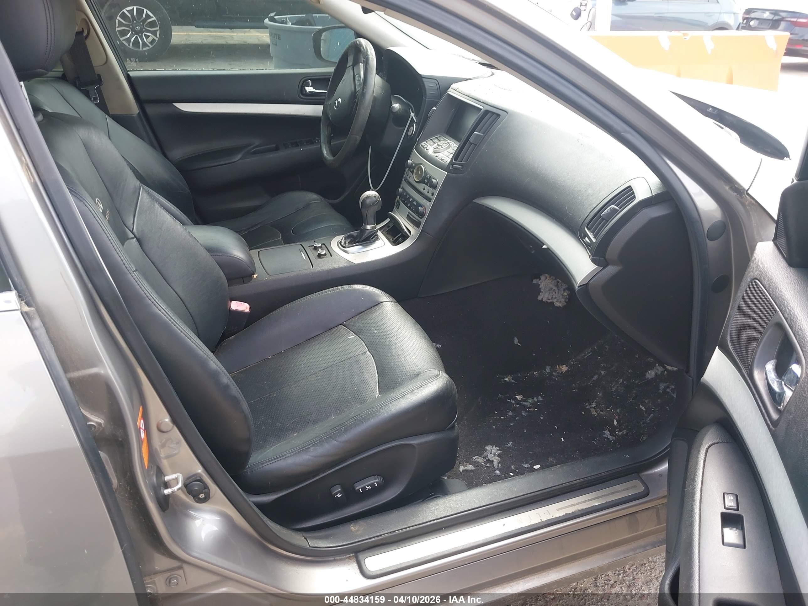 INFINITI G37 image 5