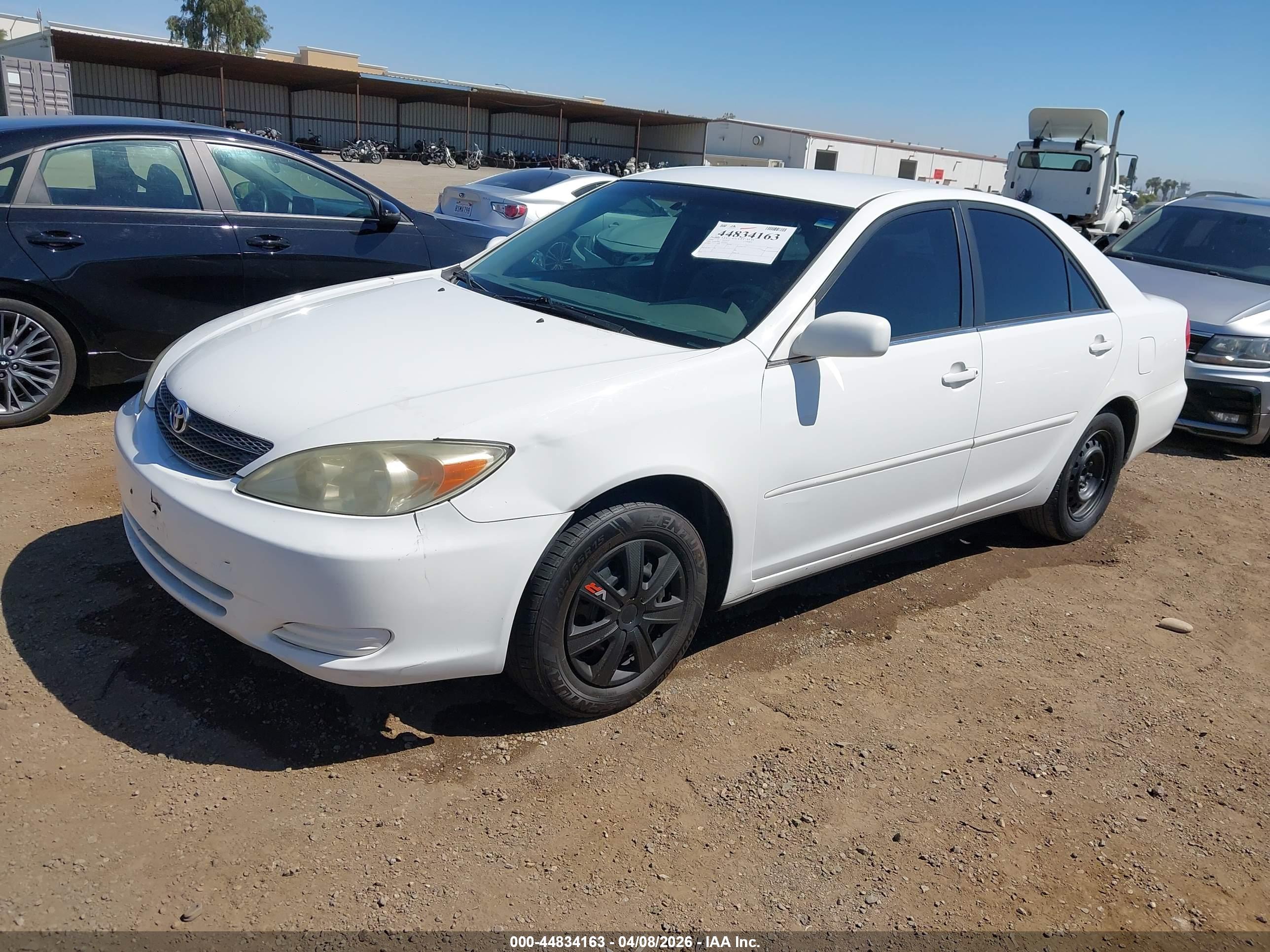 TOYOTA CAMRY image 2