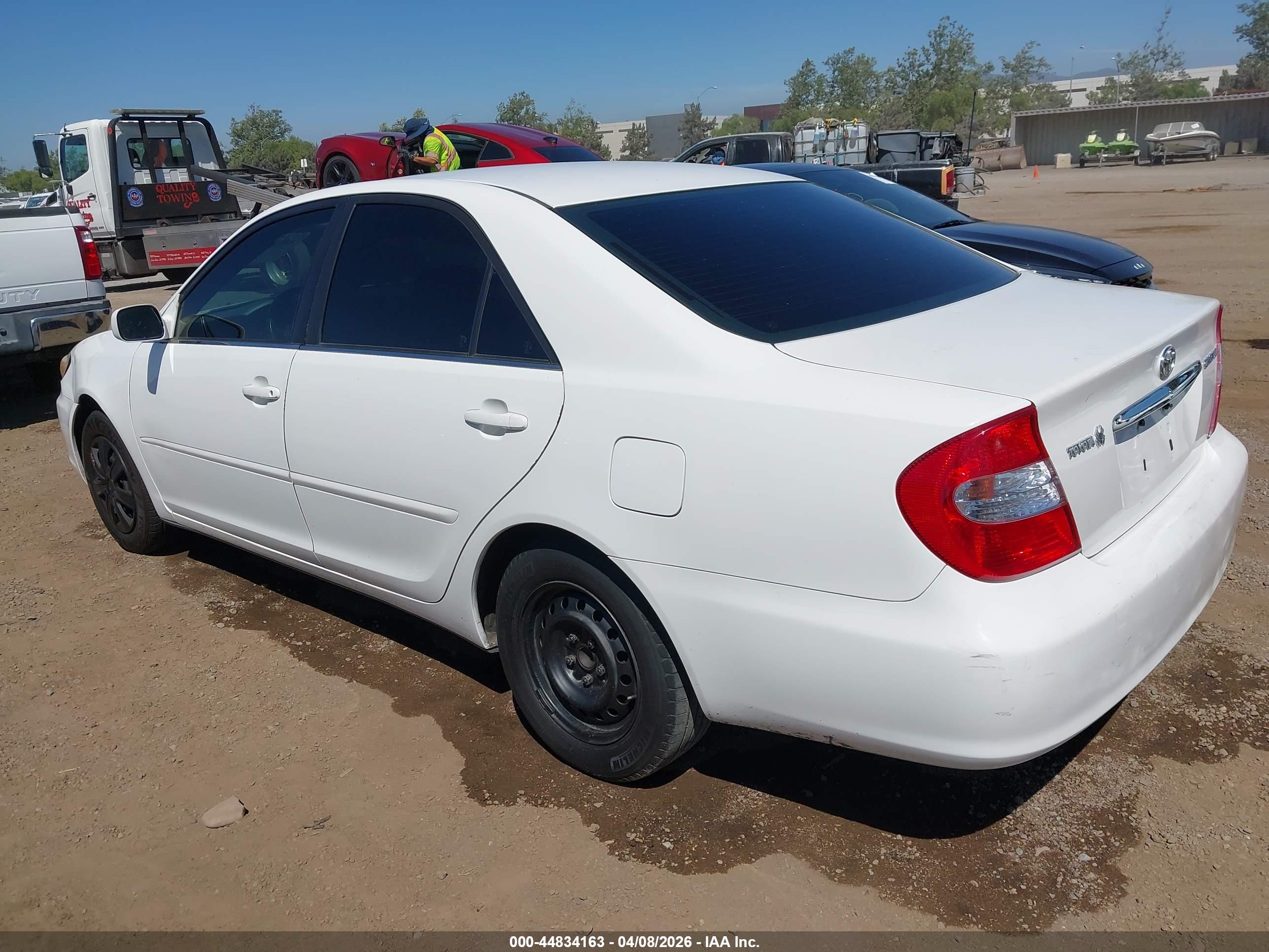TOYOTA CAMRY image 3