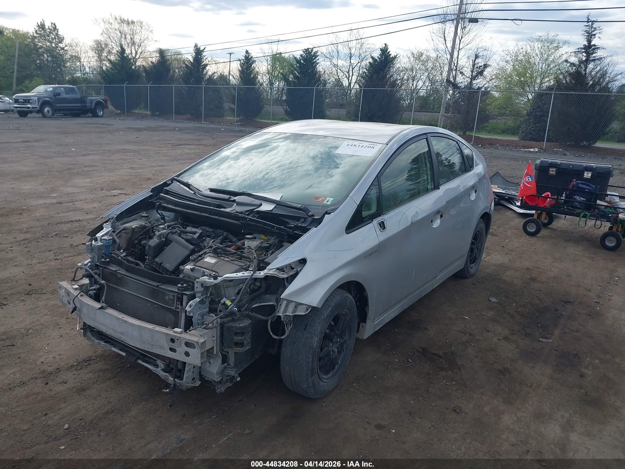 TOYOTA PRIUS image 2
