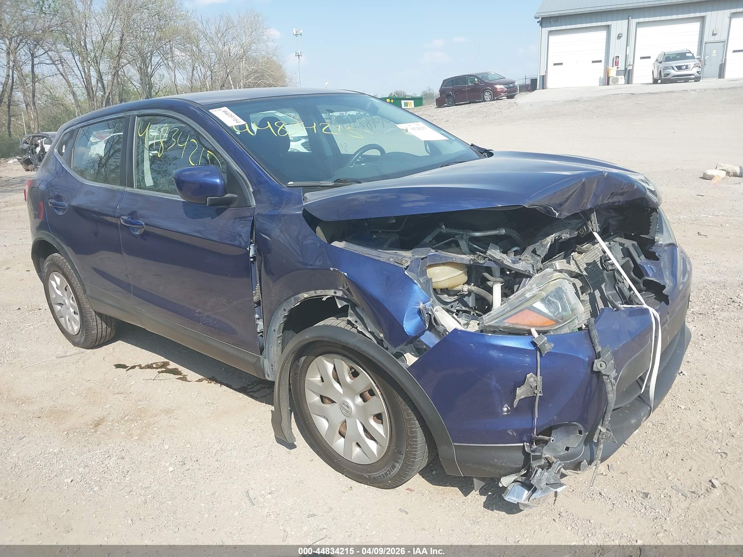 NISSAN ROGUE image 6