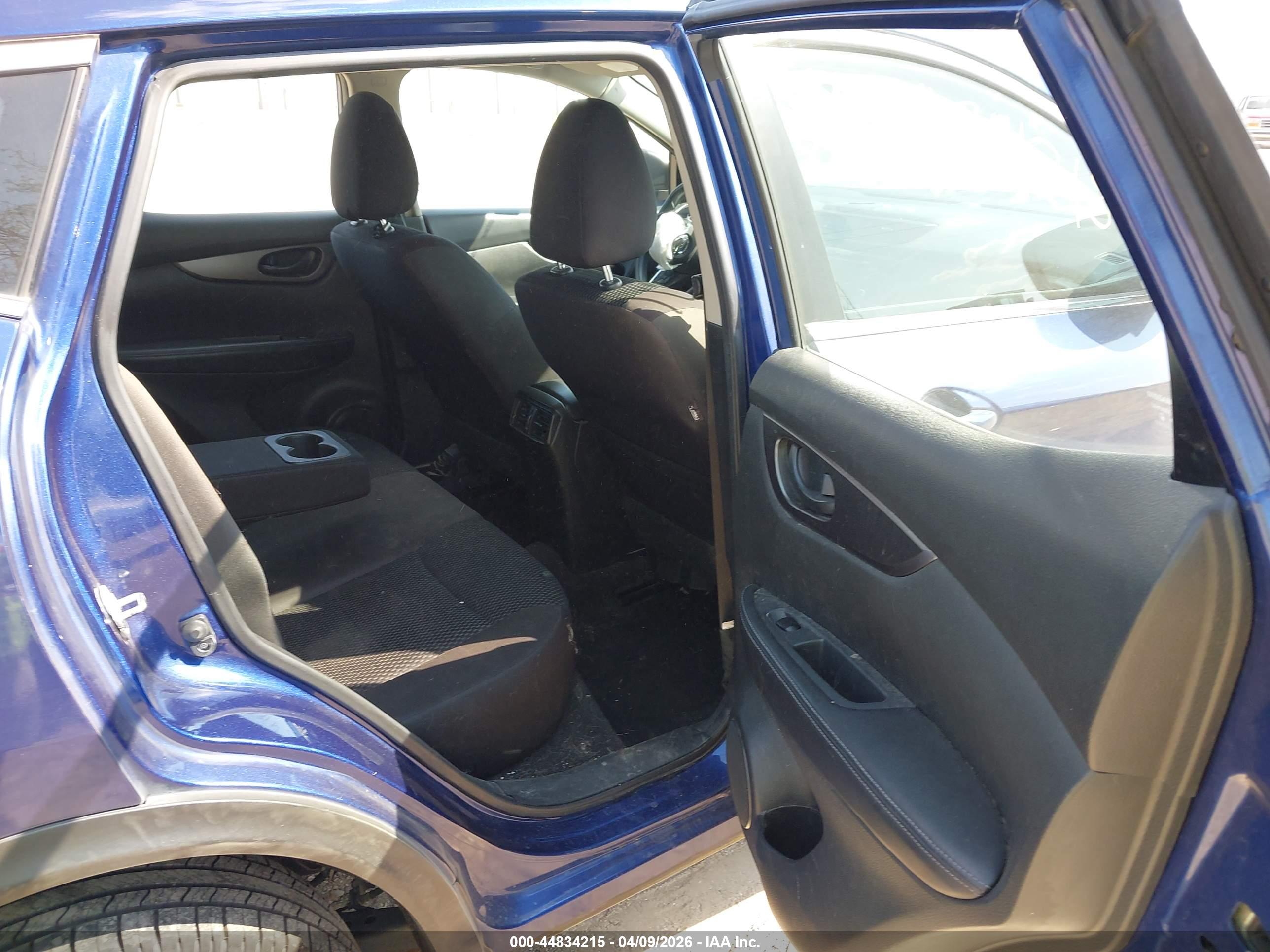NISSAN ROGUE image 8