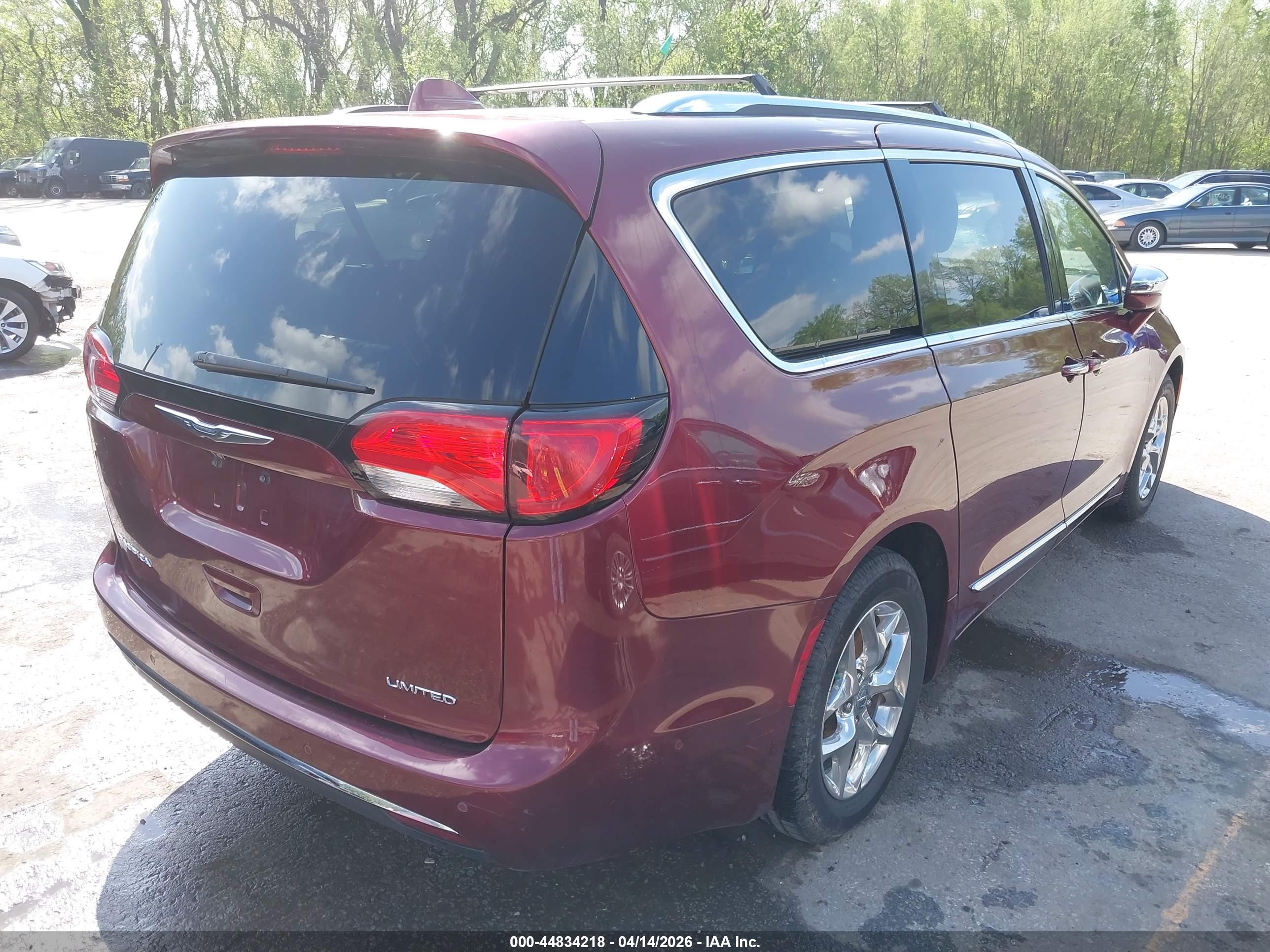 CHRYSLER PACIFICA image 4