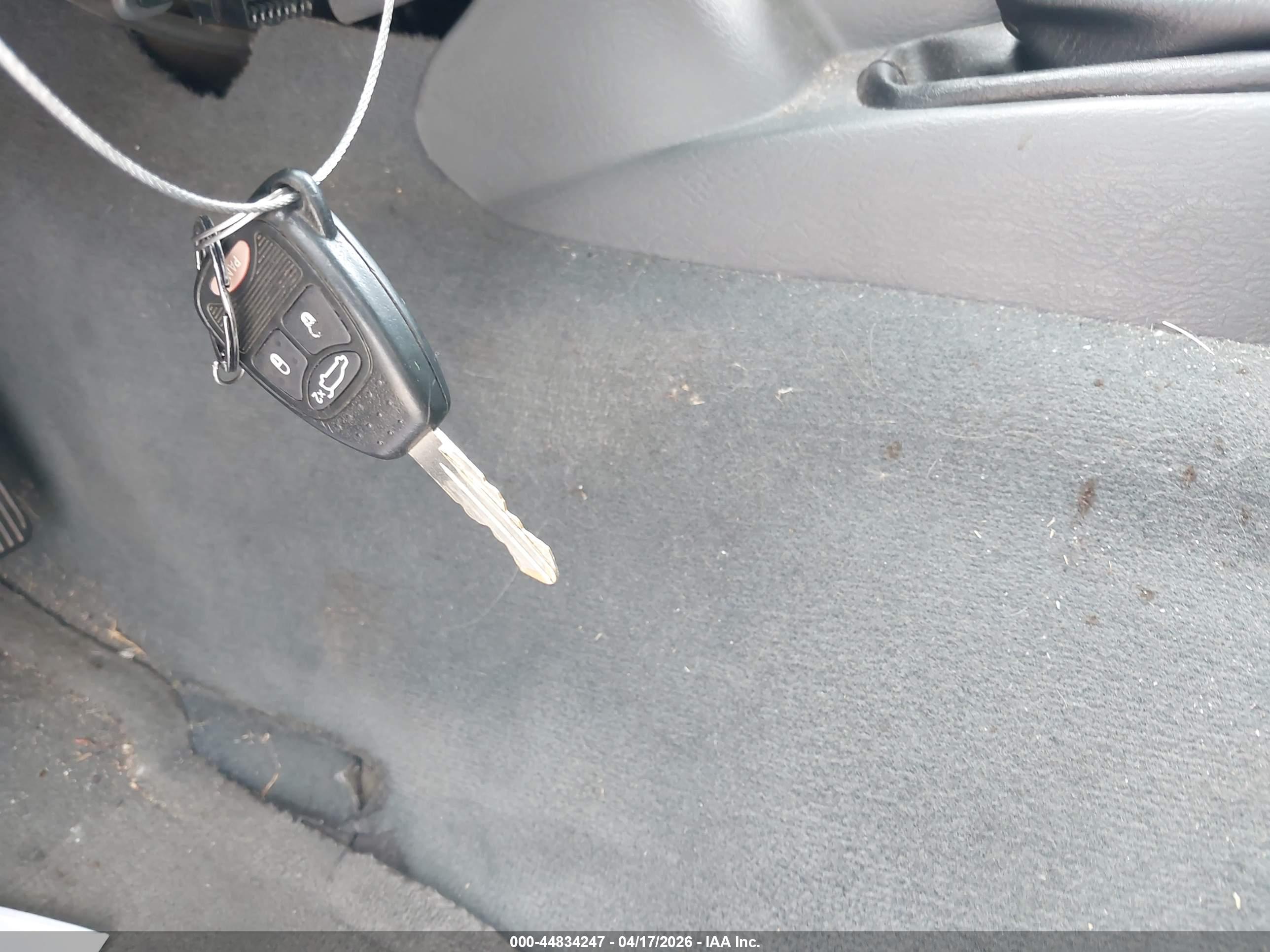 JEEP LIBERTY image 11