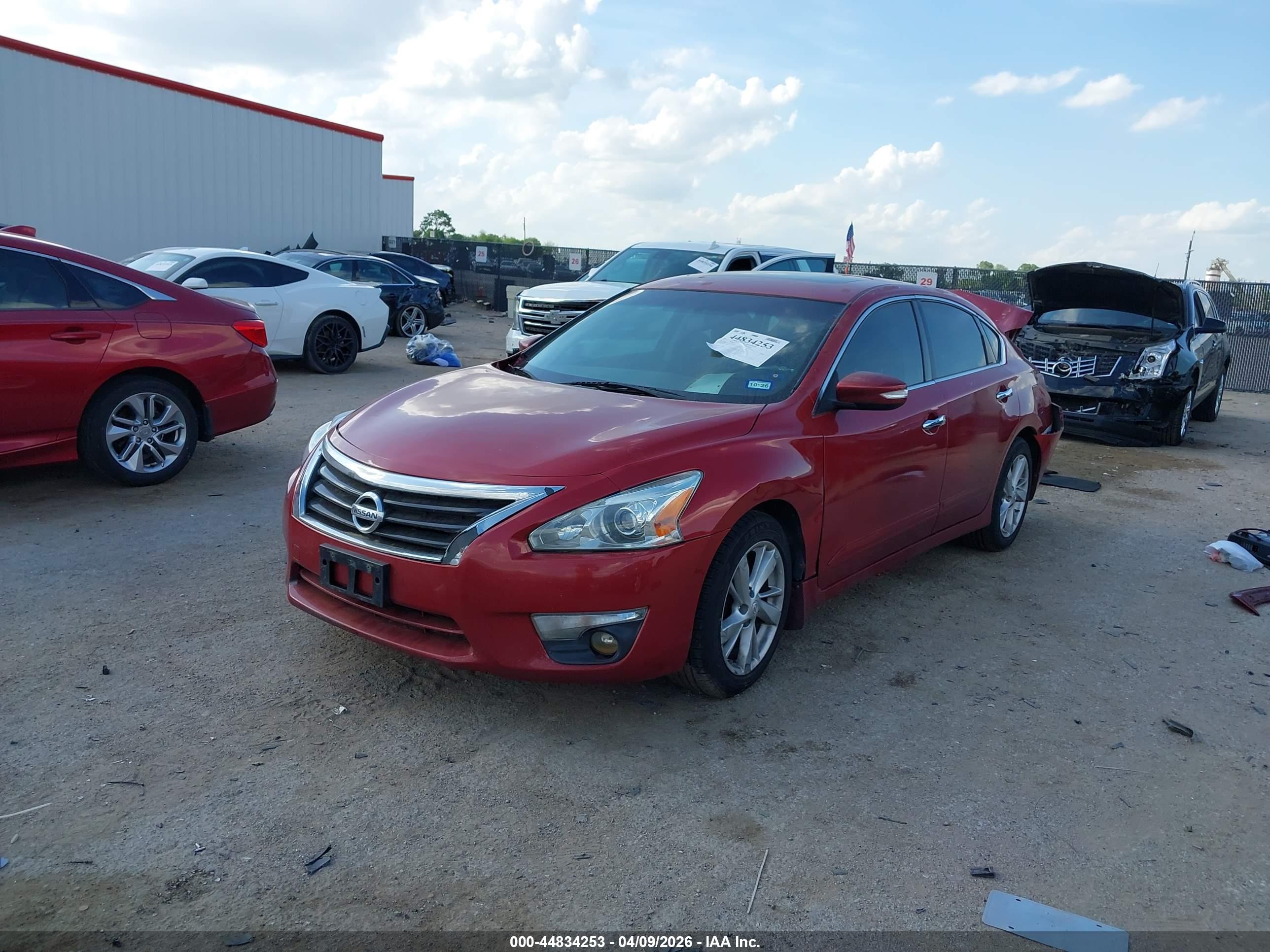 NISSAN ALTIMA image 2