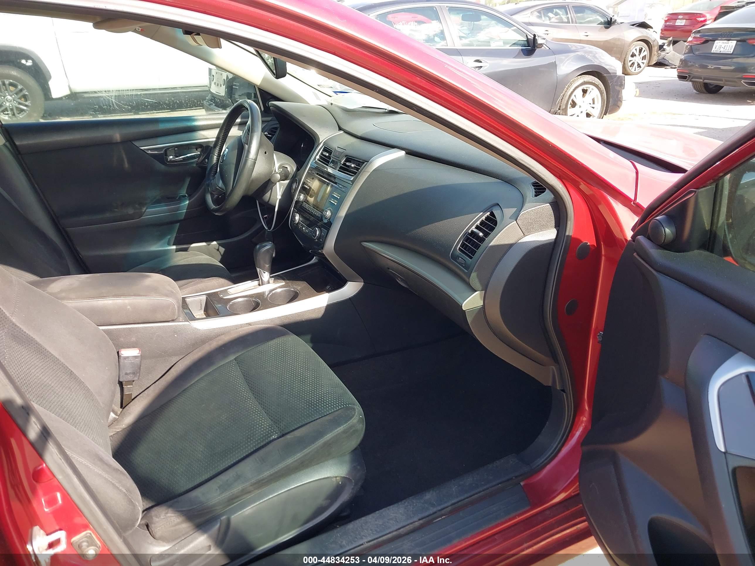 NISSAN ALTIMA image 5