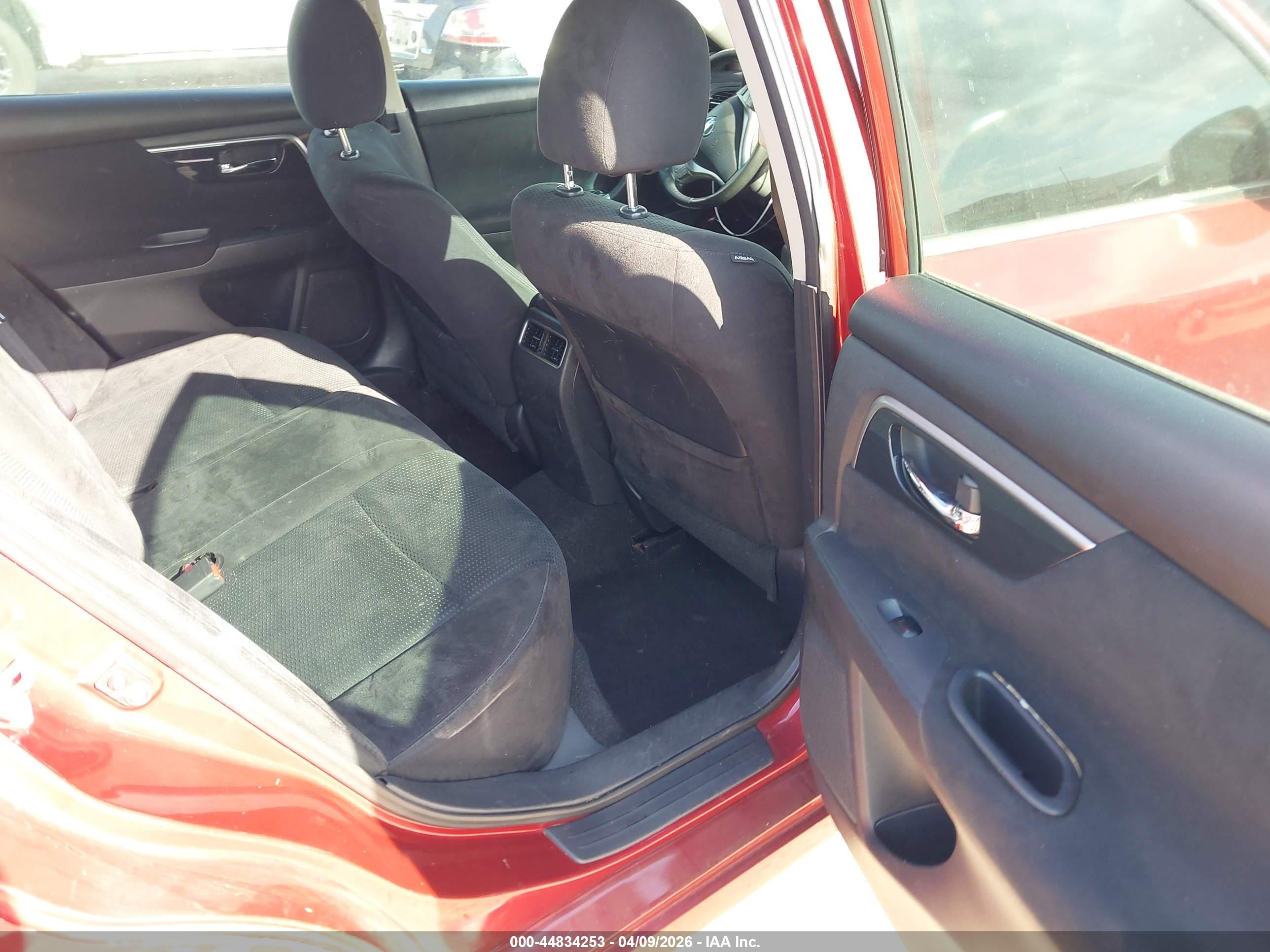 NISSAN ALTIMA image 8