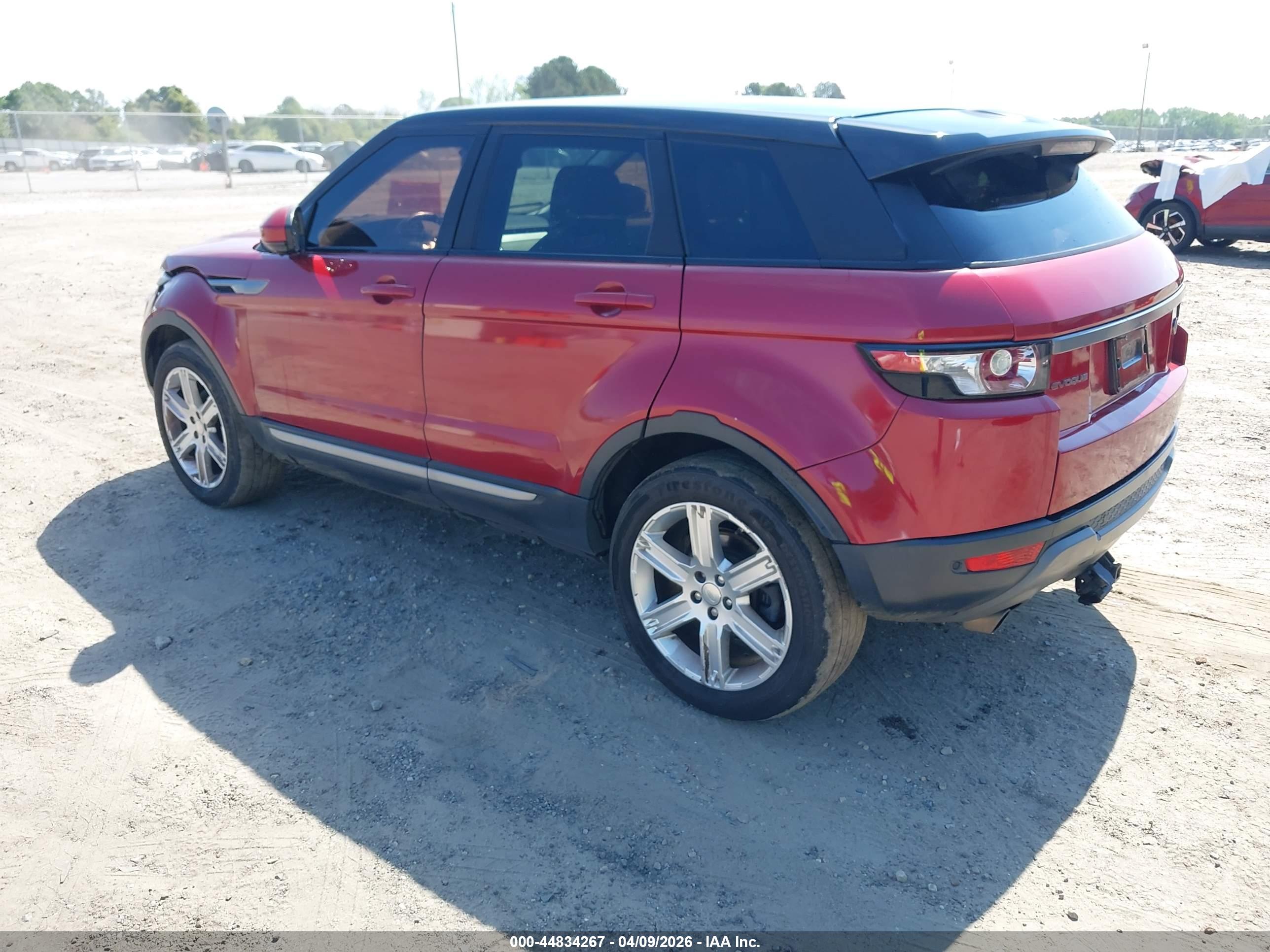 LAND ROVER image 3