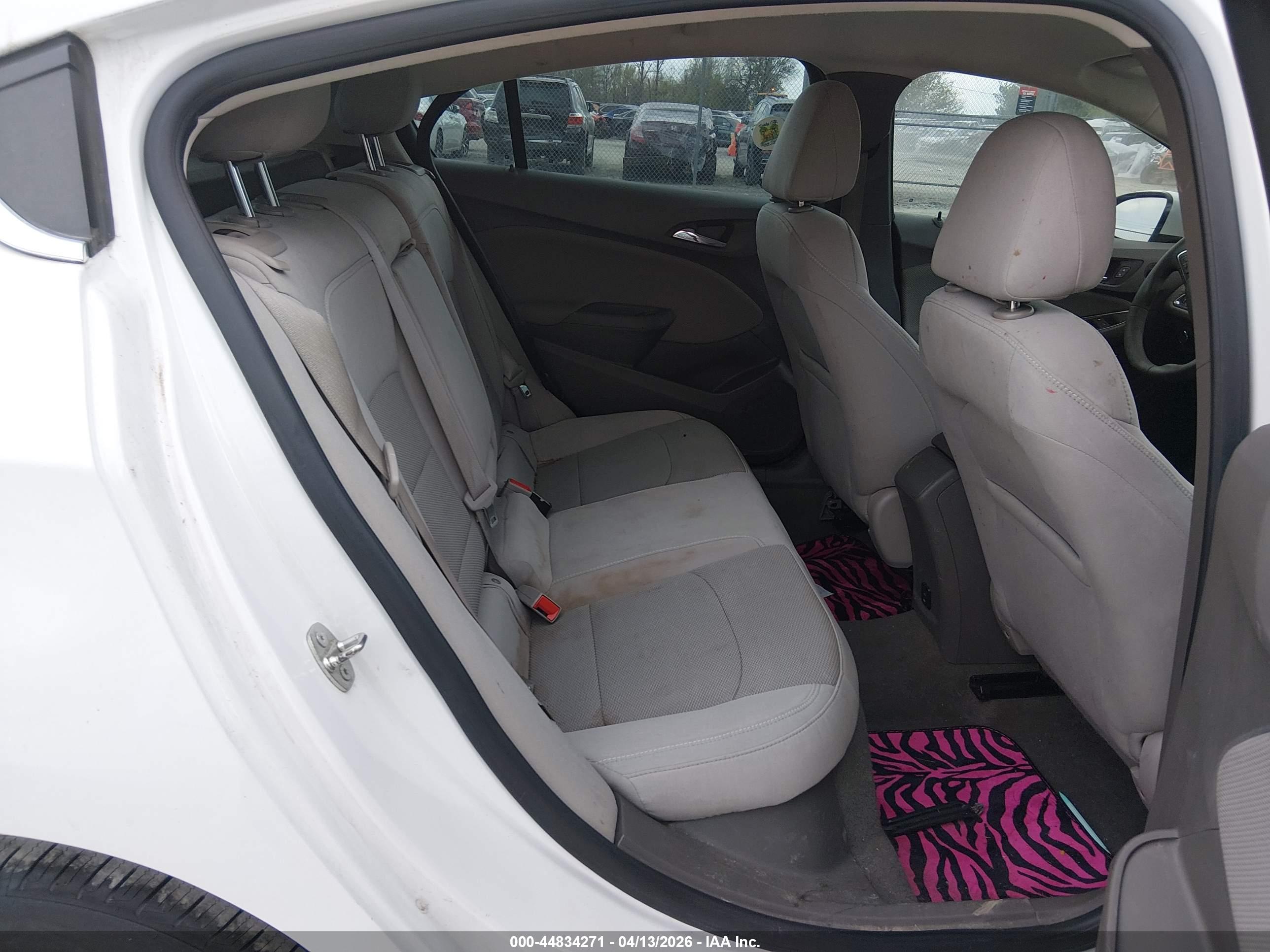 CHEVROLET CRUZE image 8