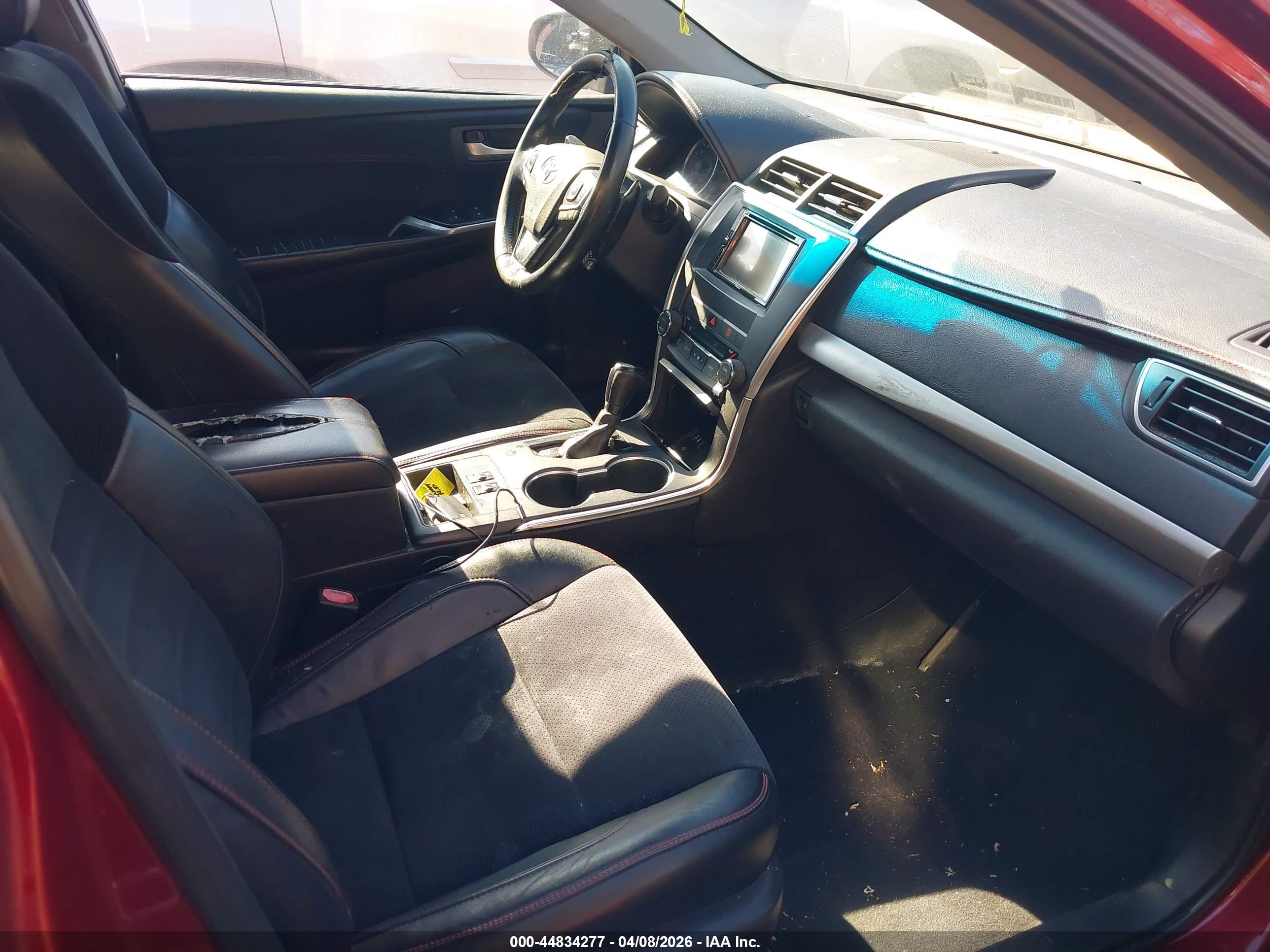 TOYOTA CAMRY image 5