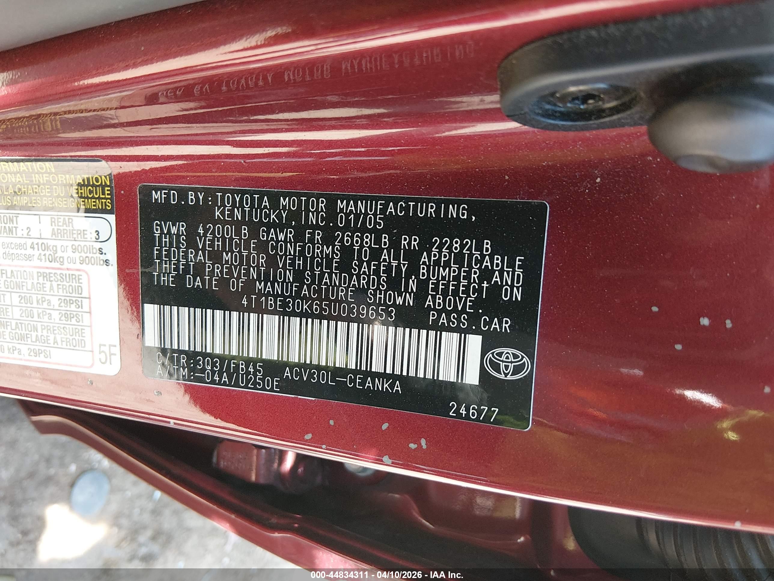 TOYOTA CAMRY image 9