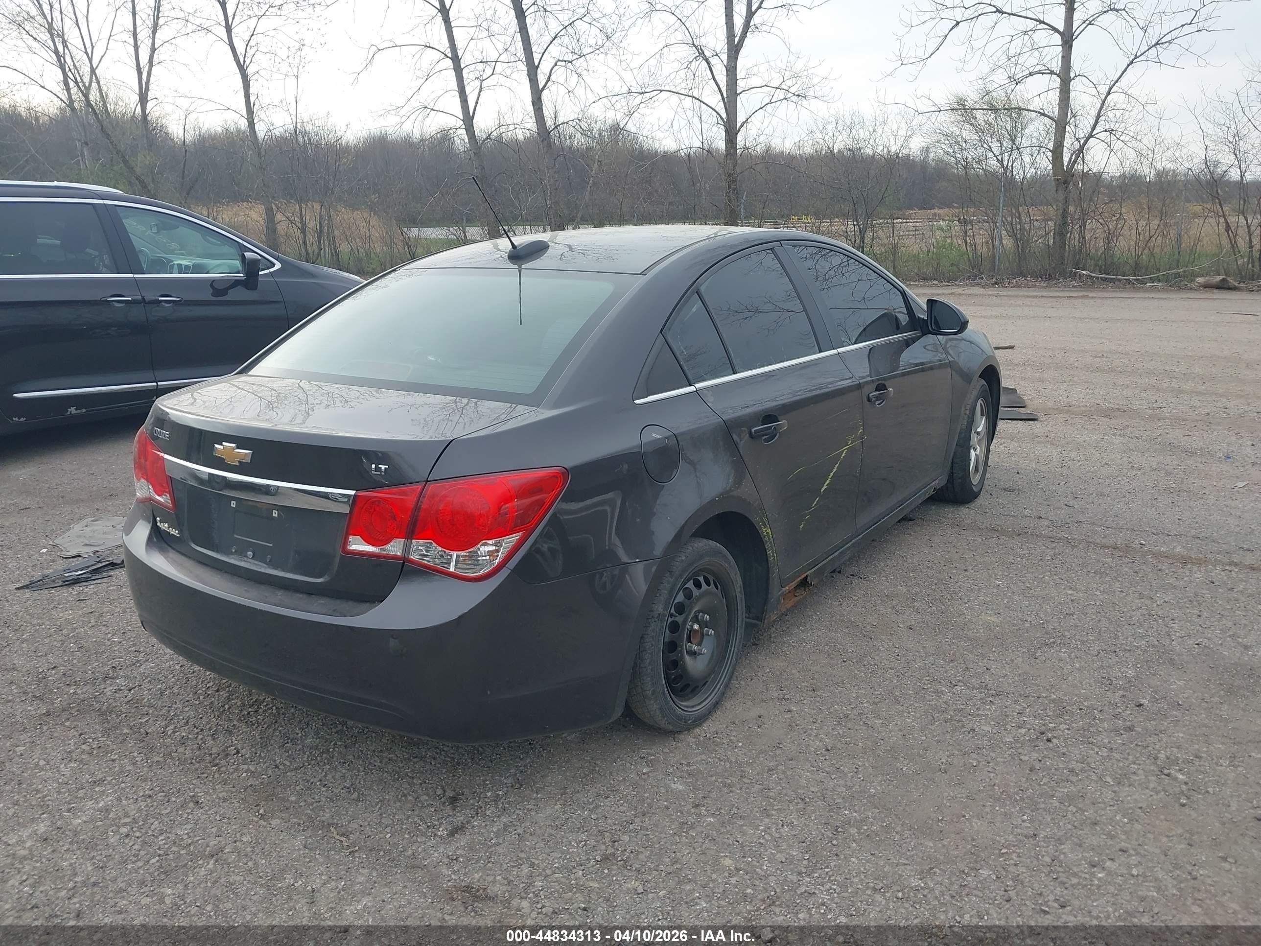 CHEVROLET CRUZE image 4