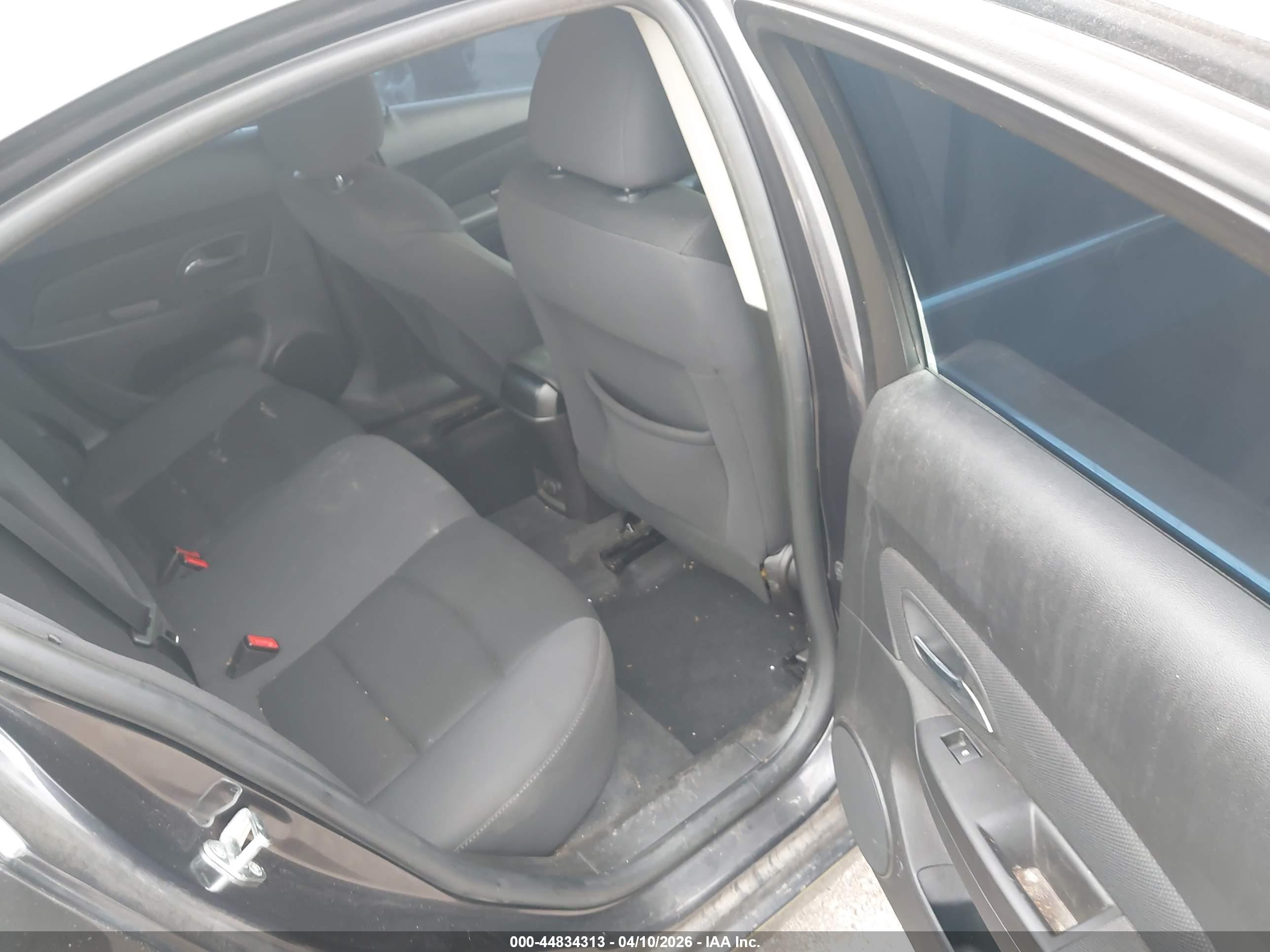 CHEVROLET CRUZE image 8
