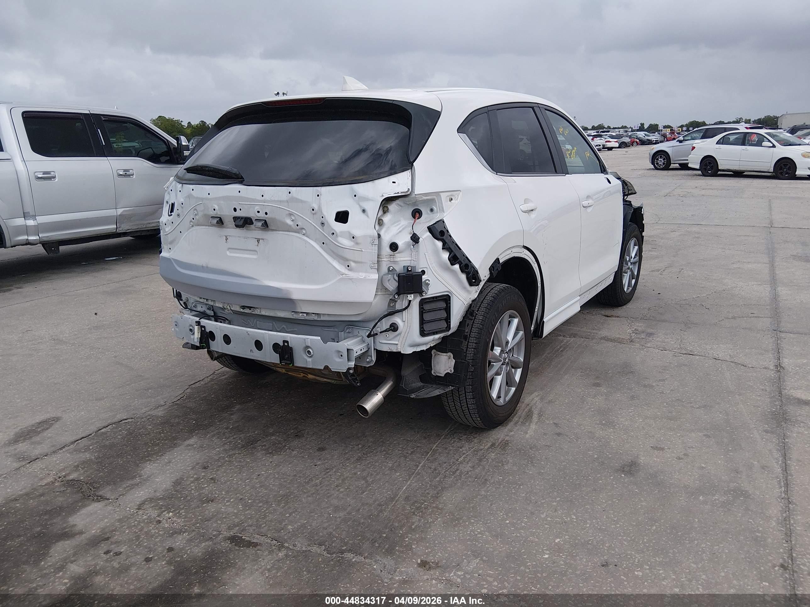 MAZDA CX-5 image 4