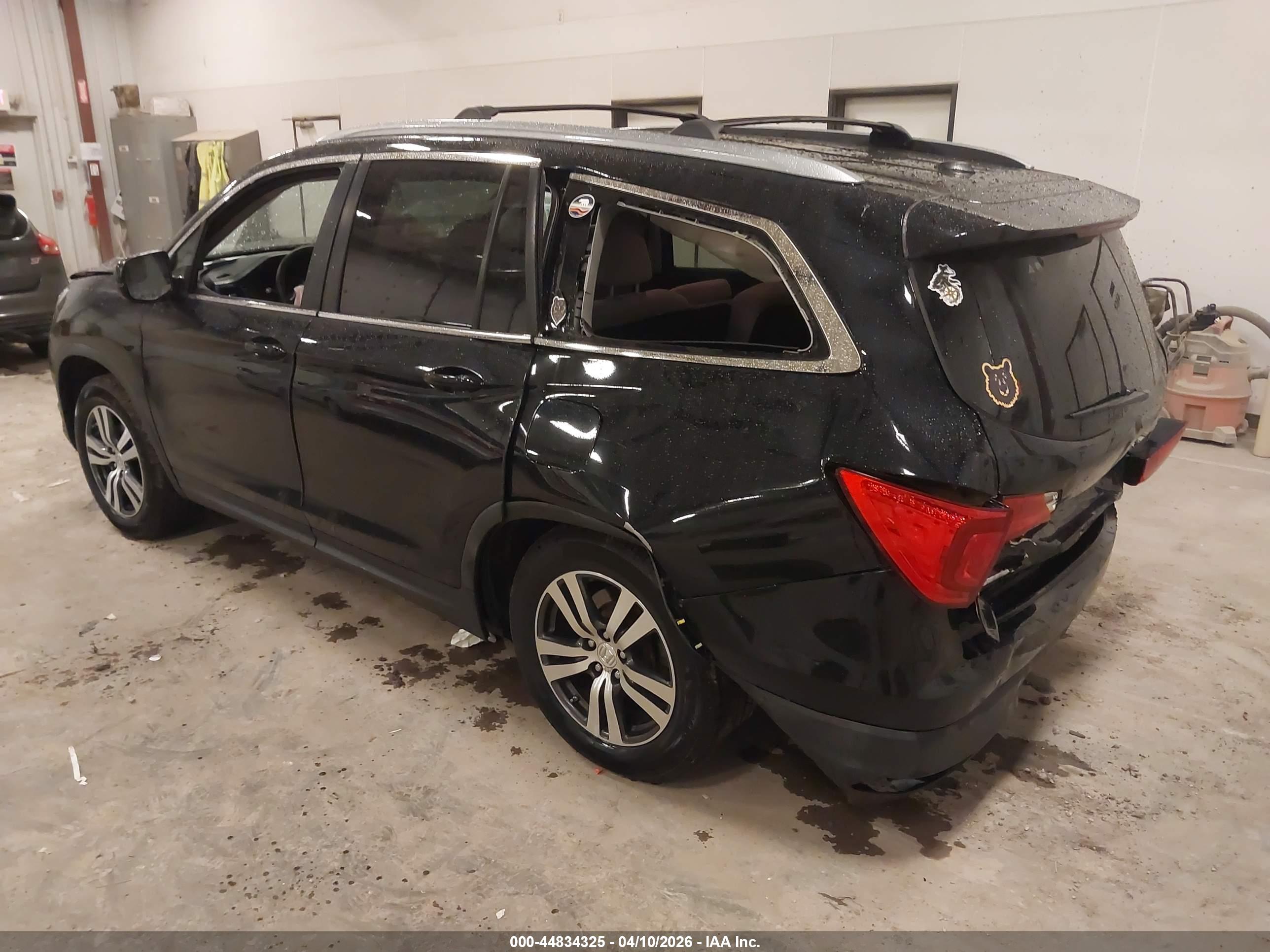 HONDA PILOT image 3