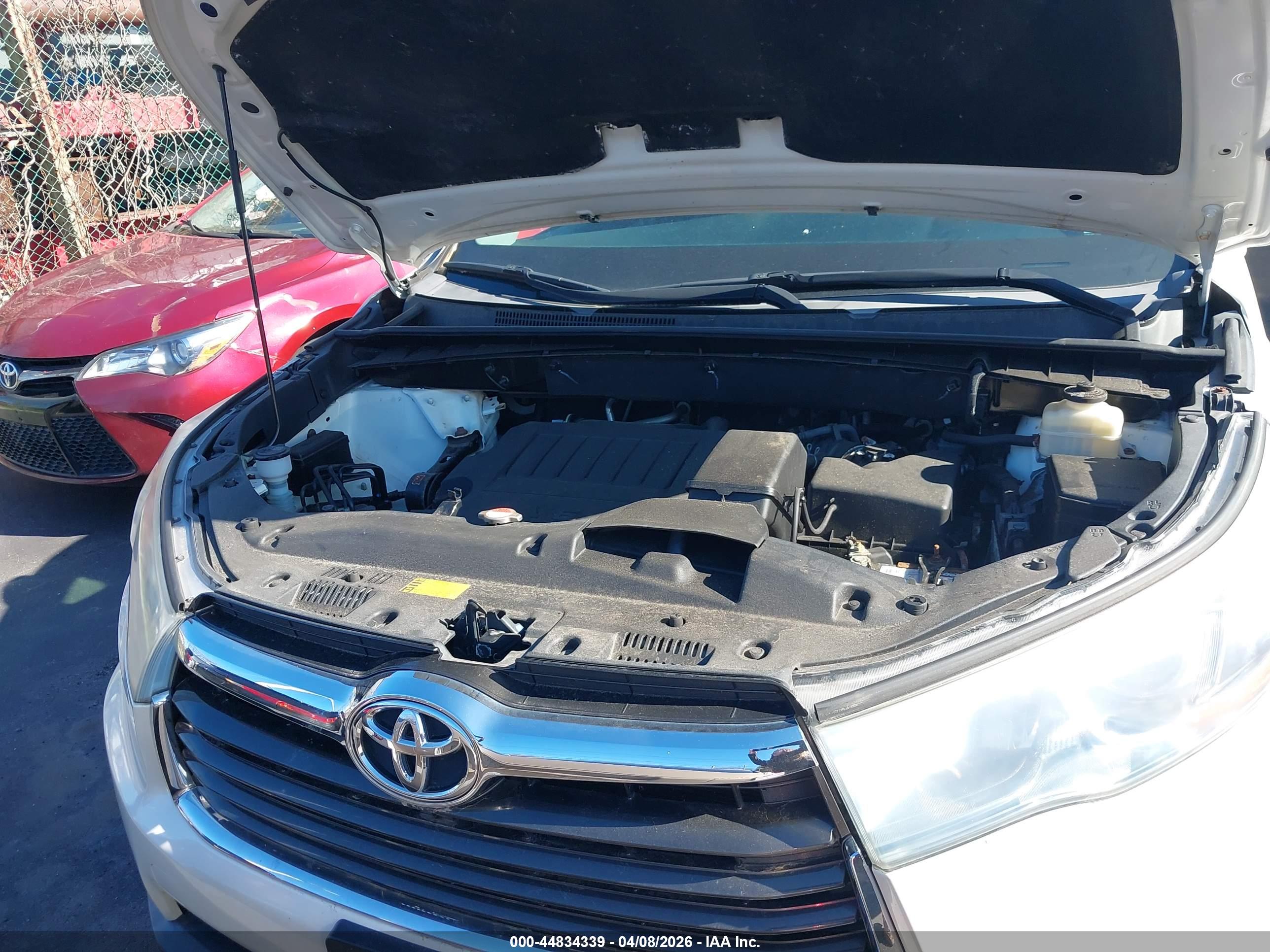 TOYOTA HIGHLANDER image 10