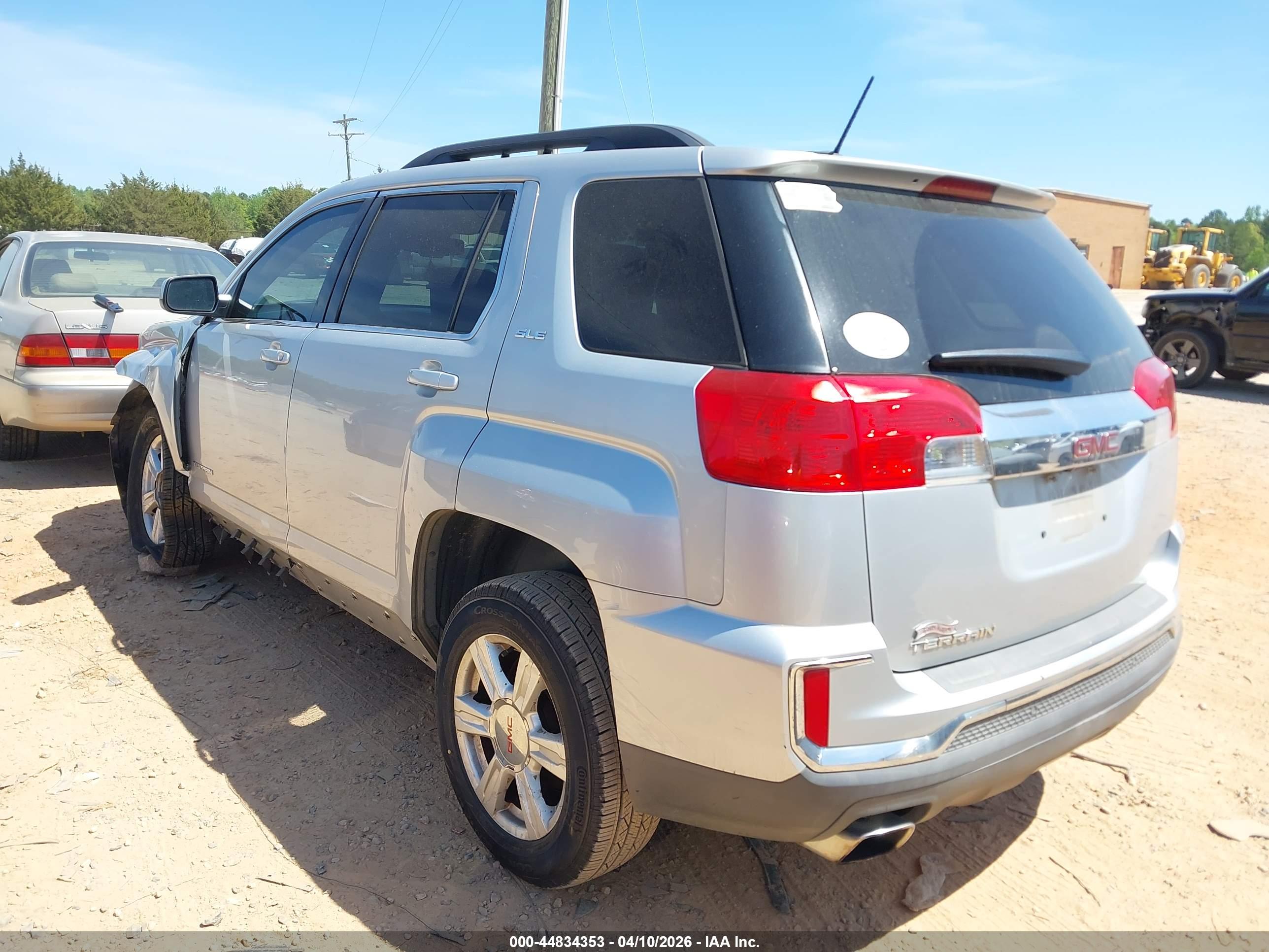 GMC TERRAIN image 3