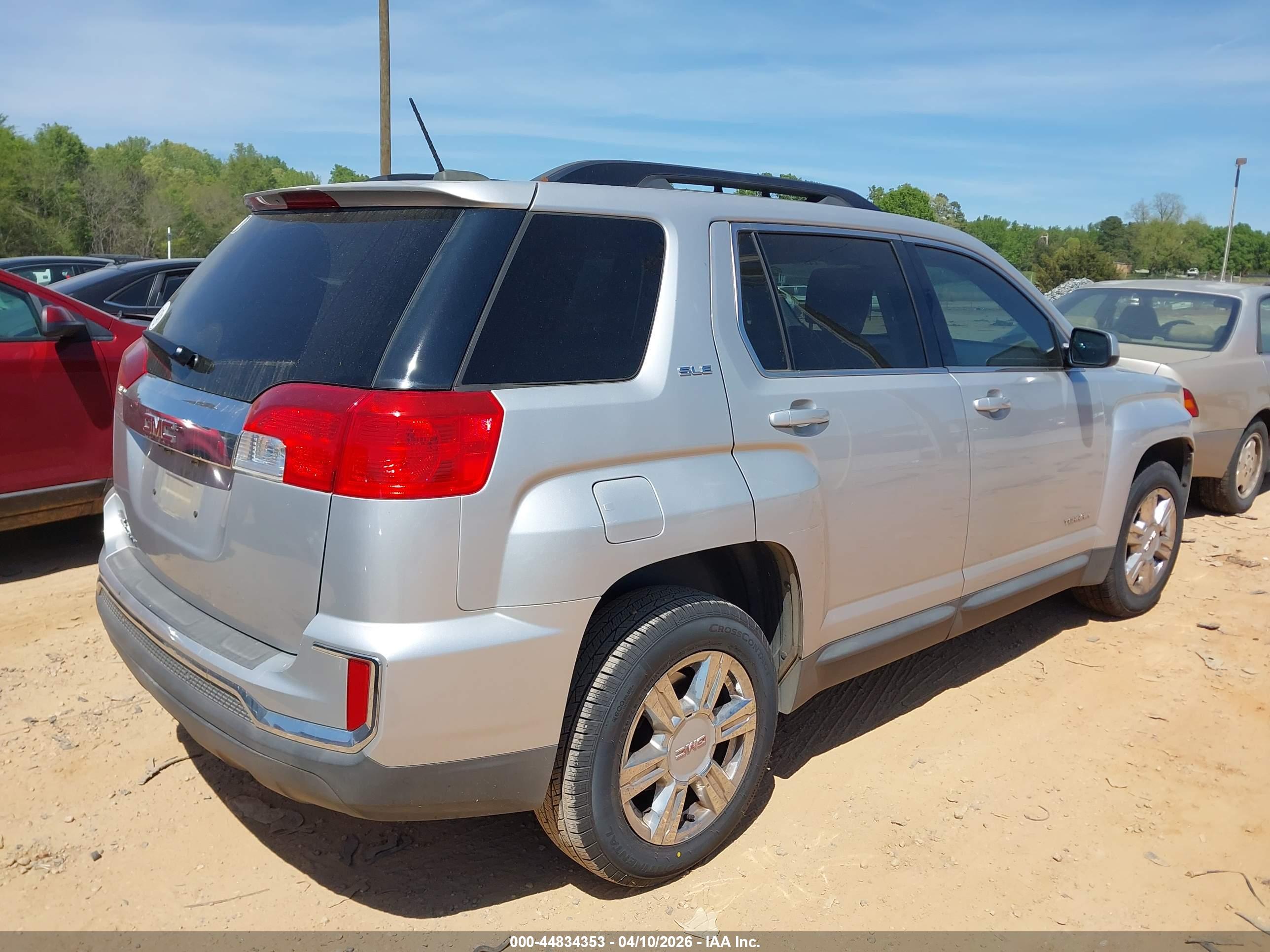 GMC TERRAIN image 4