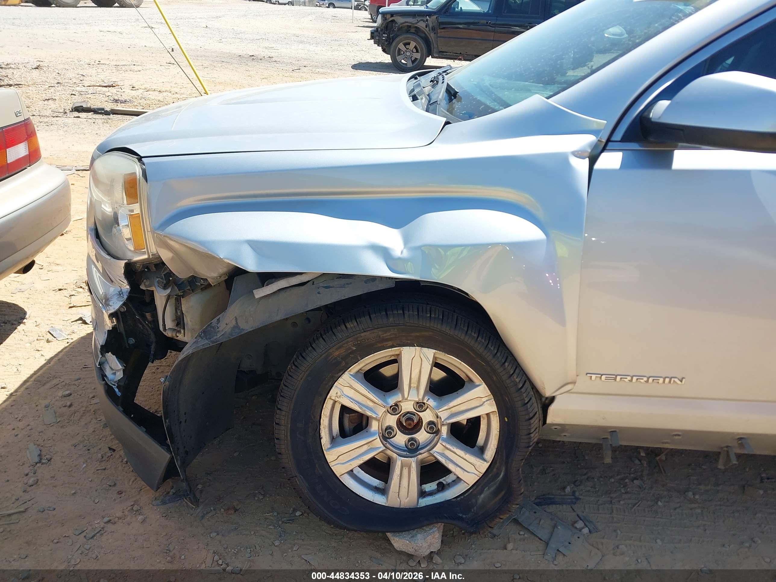 GMC TERRAIN image 6