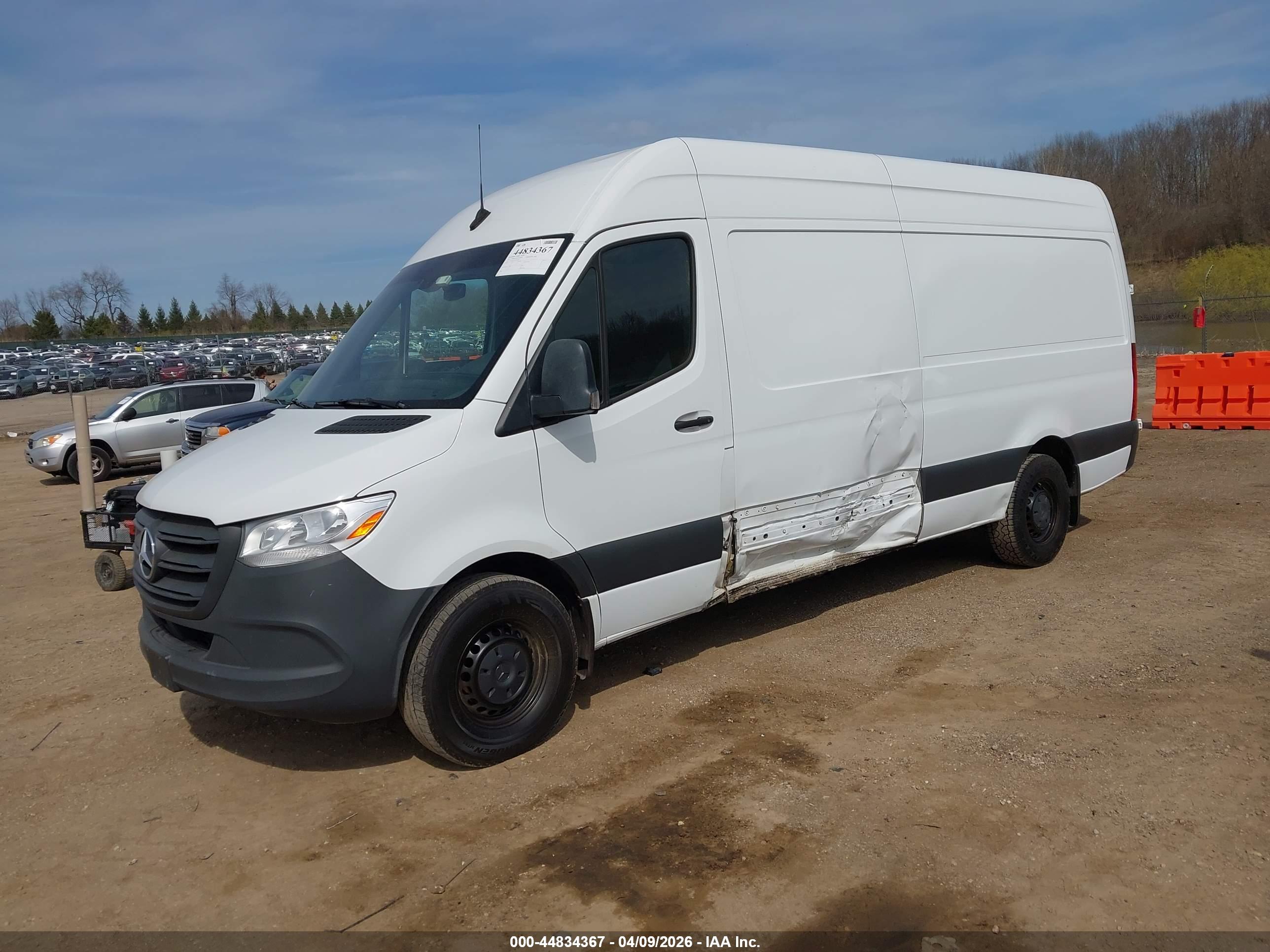 MERCEDES-BENZ SPRINTER image 2