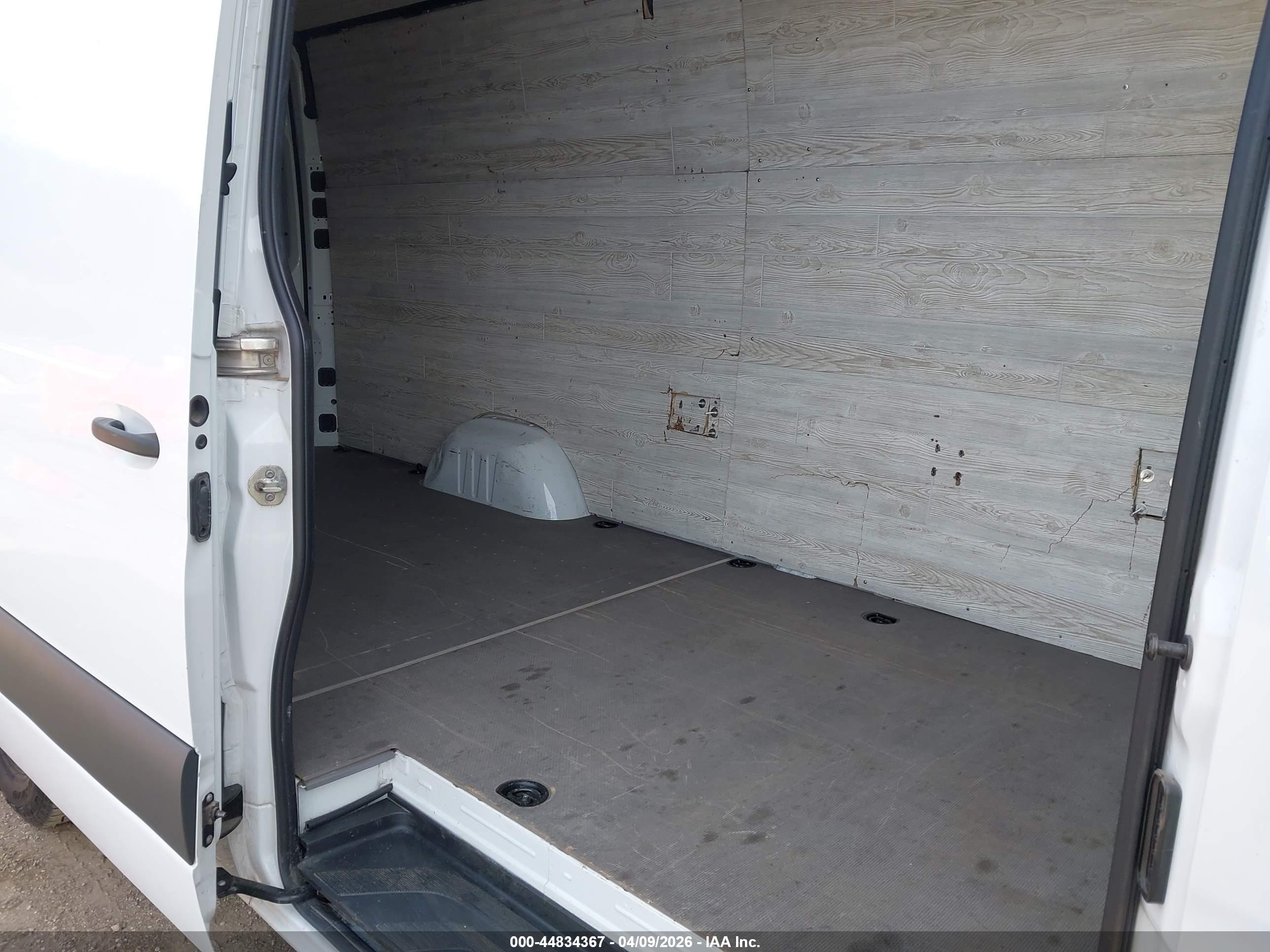 MERCEDES-BENZ SPRINTER image 8