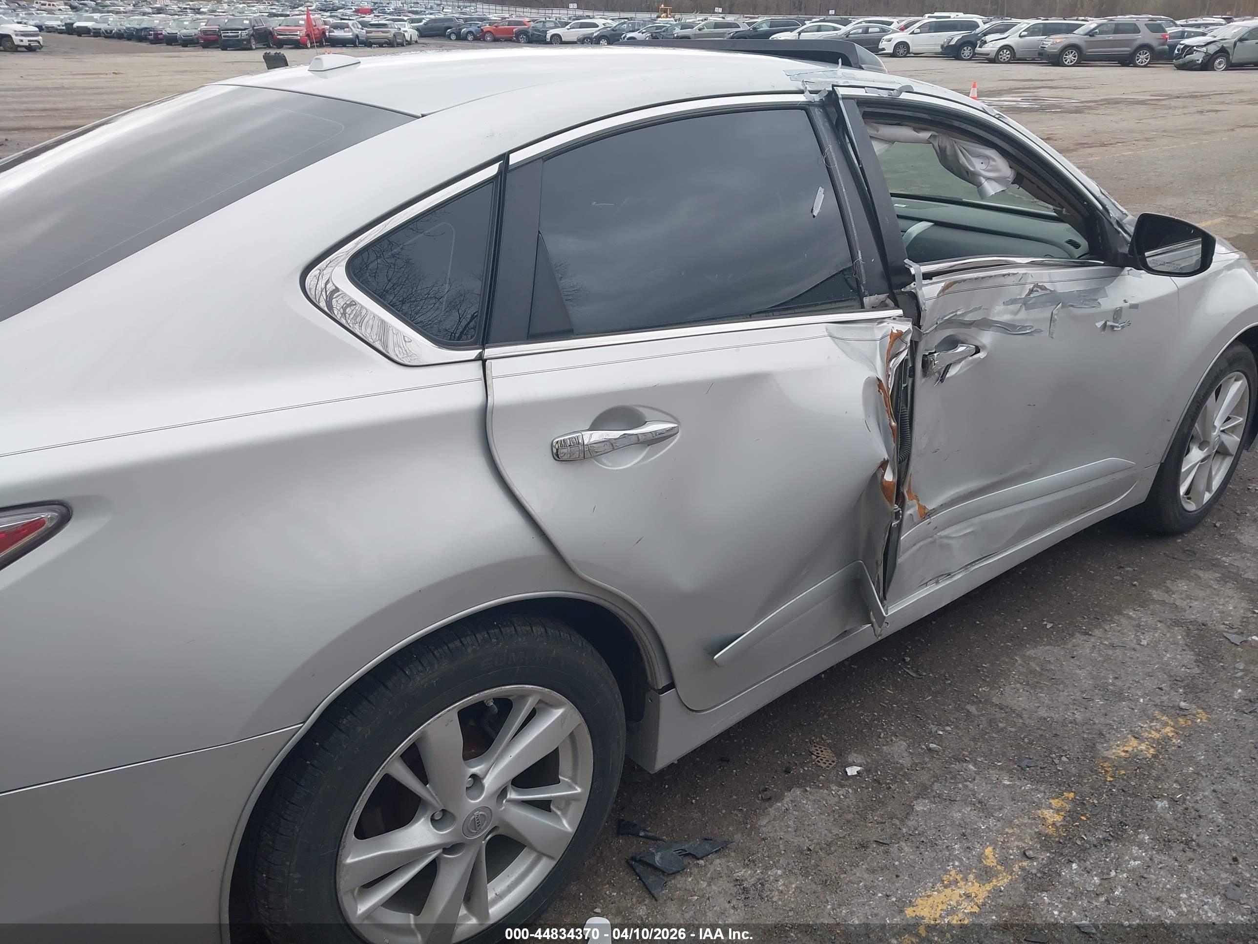 NISSAN ALTIMA image 6