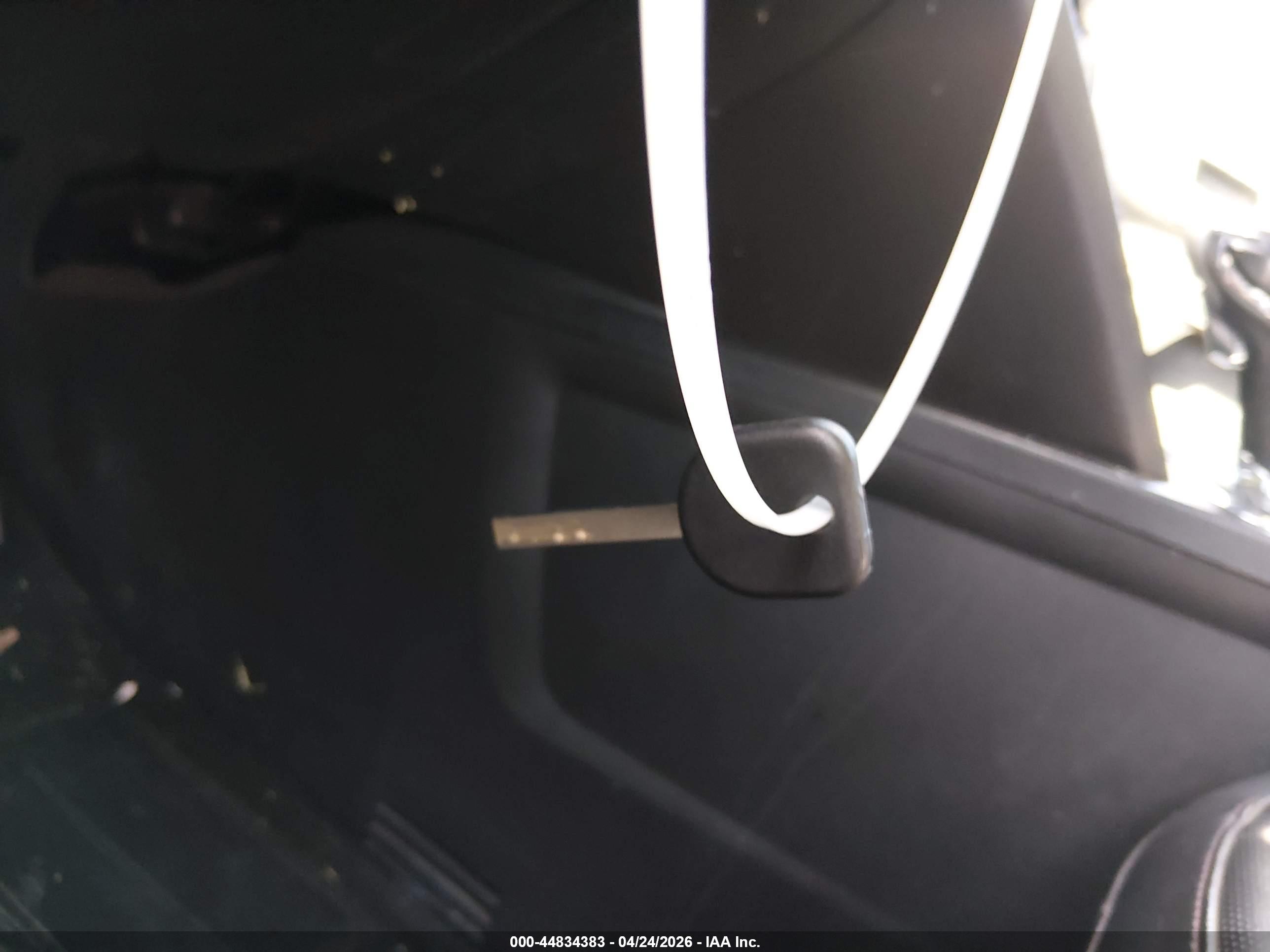 CHEVROLET EQUINOX image 11