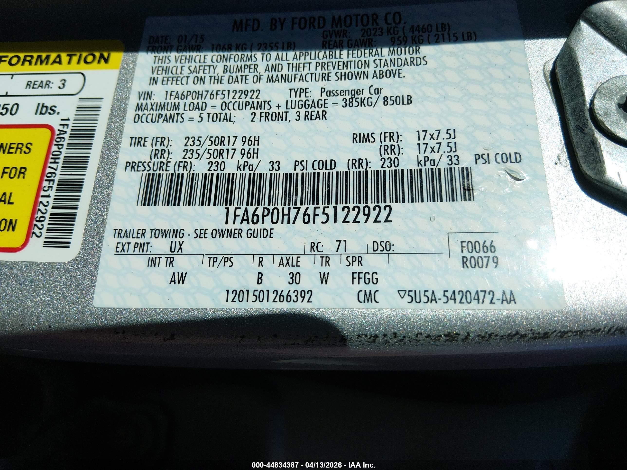 FORD FUSION image 9