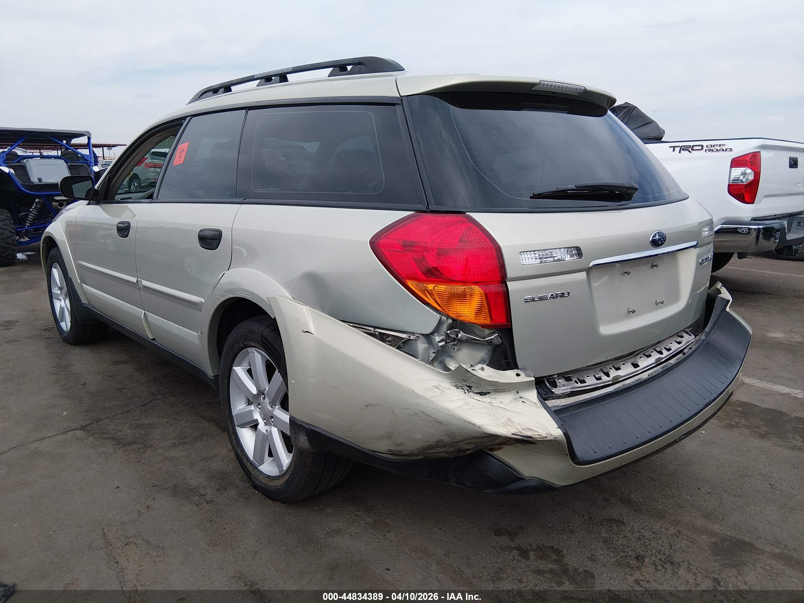 SUBARU OUTBACK image 3