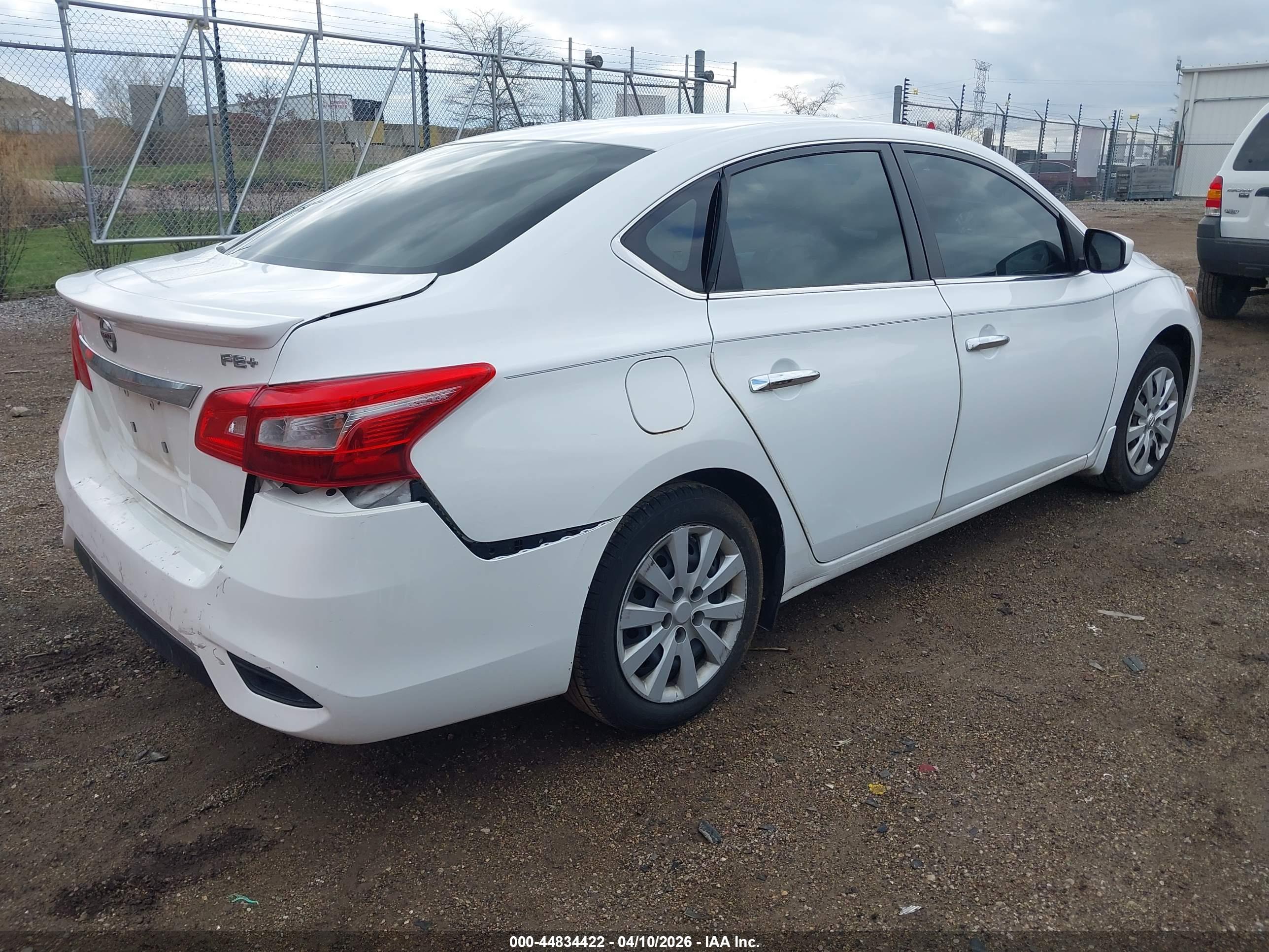 NISSAN SENTRA image 4