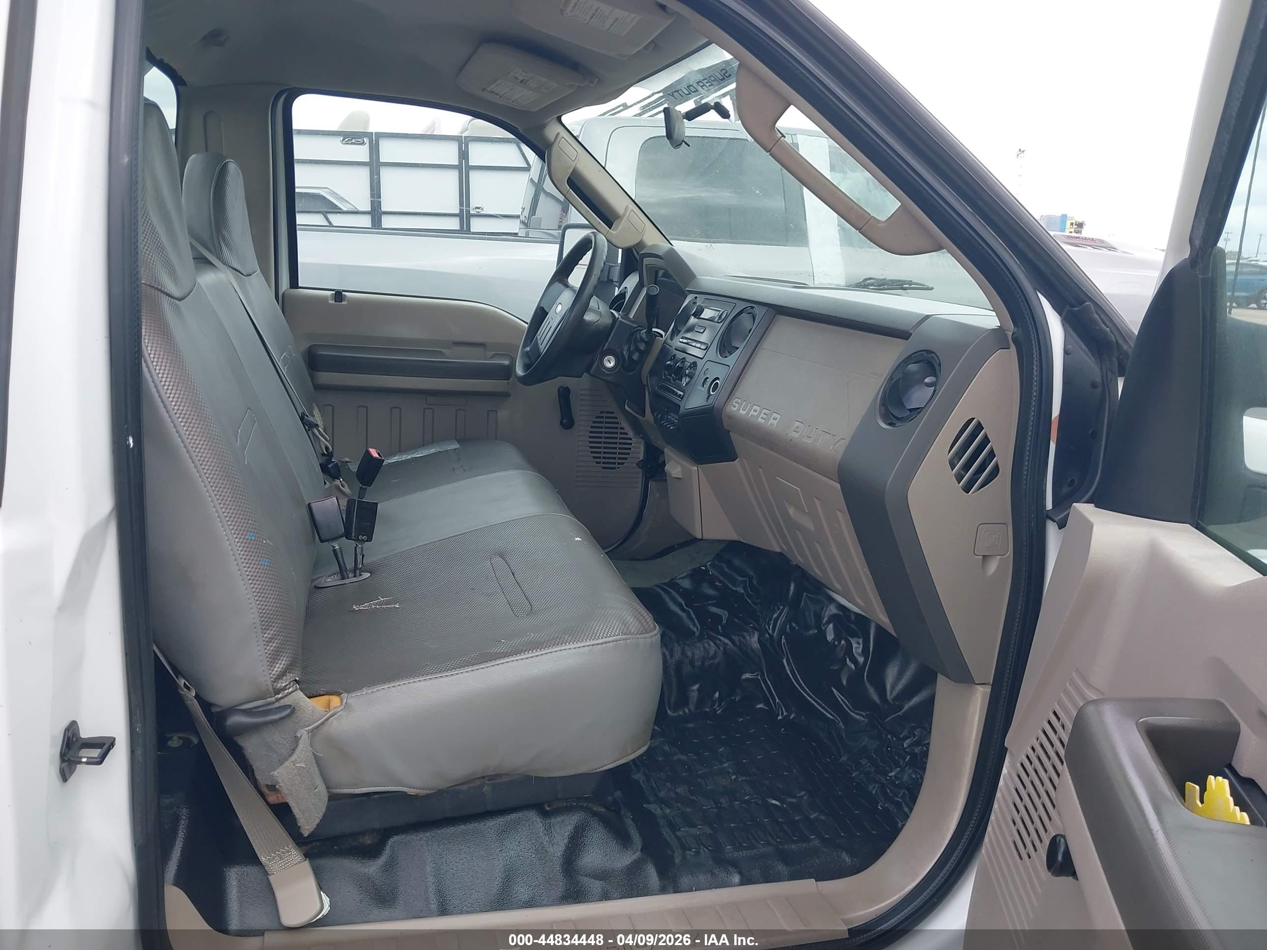 FORD F-350 image 8